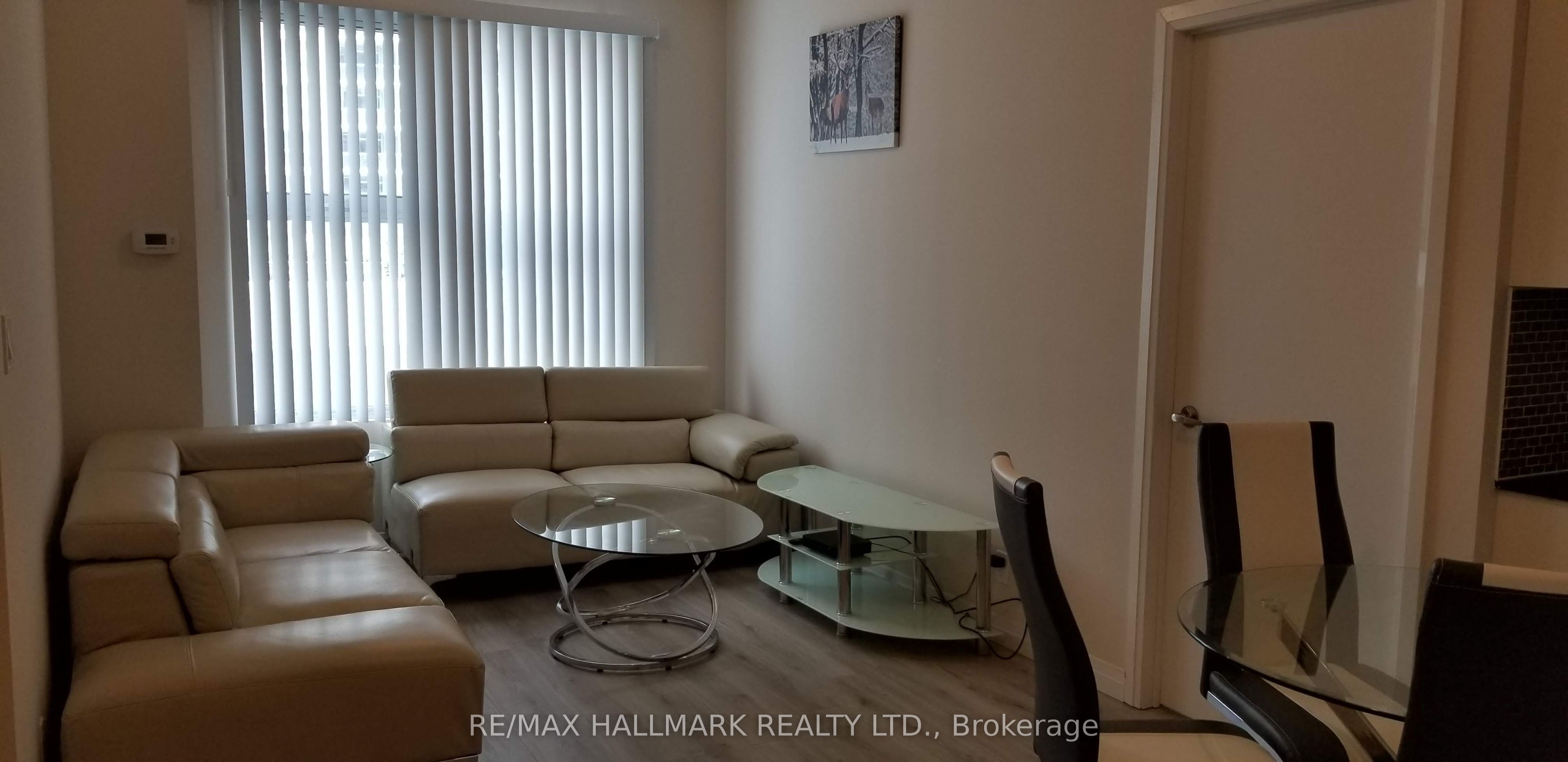 2152 Lawrence Avenue 105 Property Photo 5