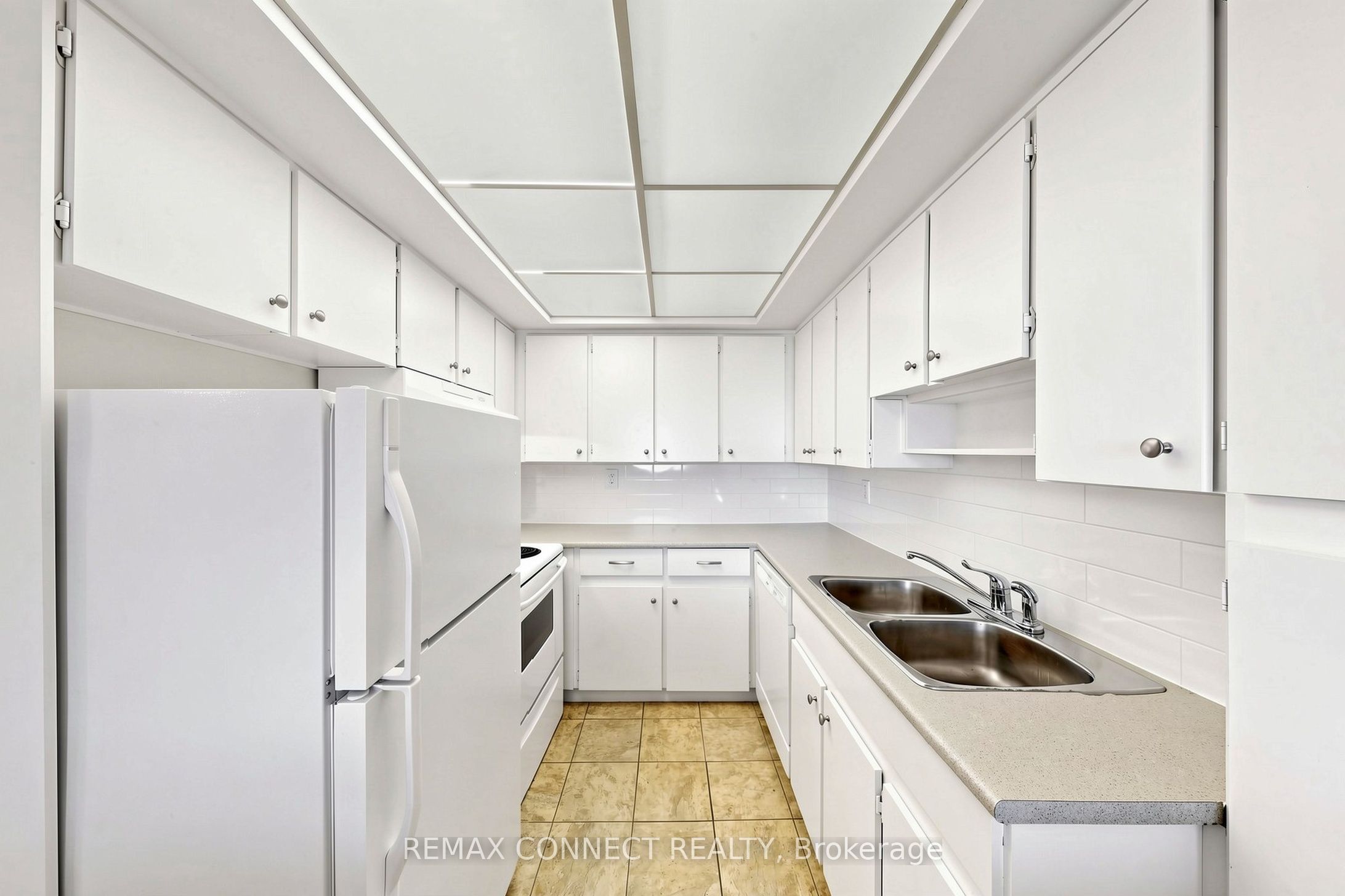 121 Ling Road 1614 Property Photo 17