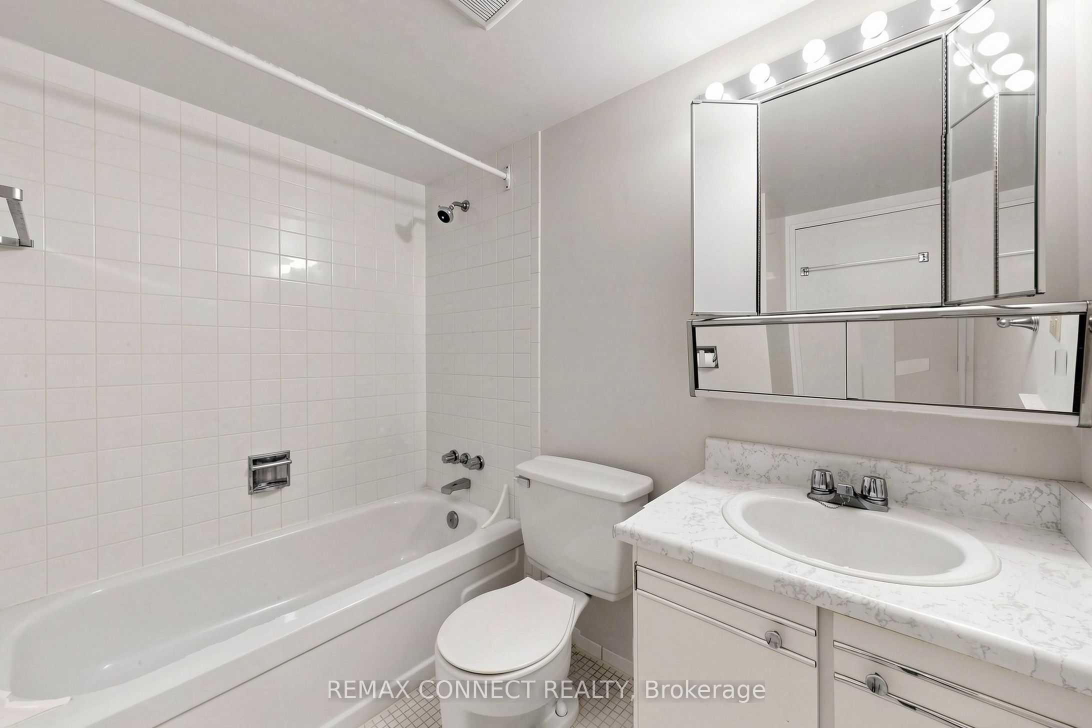 121 Ling Road 1614 Property Photo 30