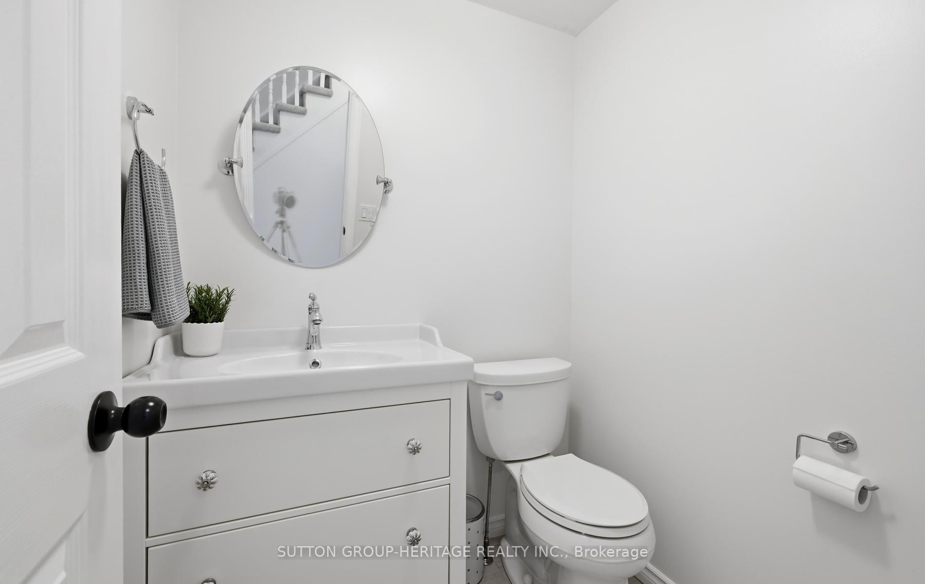 664 Eramosa Crescent Property Photo 17