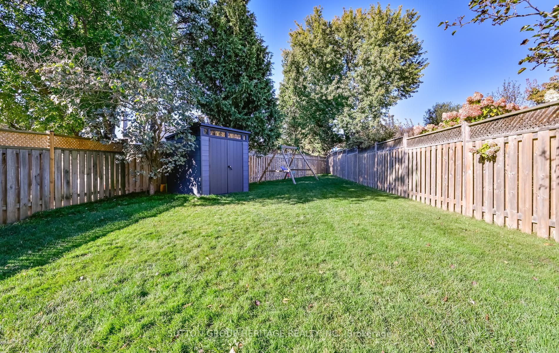 664 Eramosa Crescent Property Photo 38