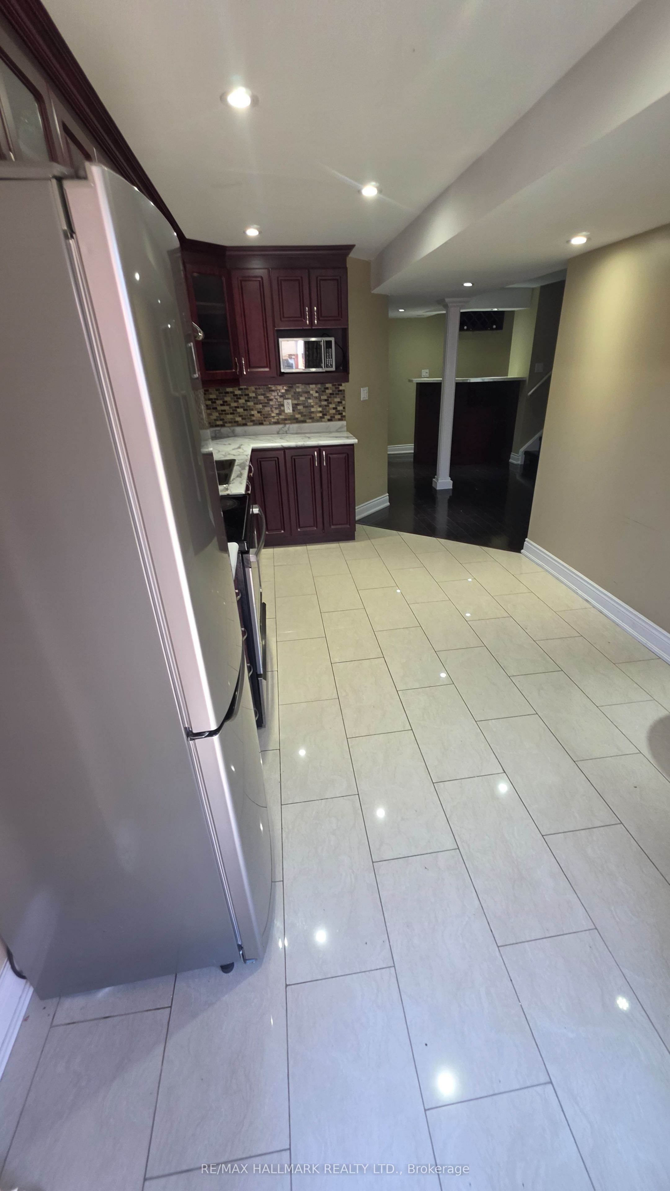 325 Porte Road Lower Level Property Photo 7