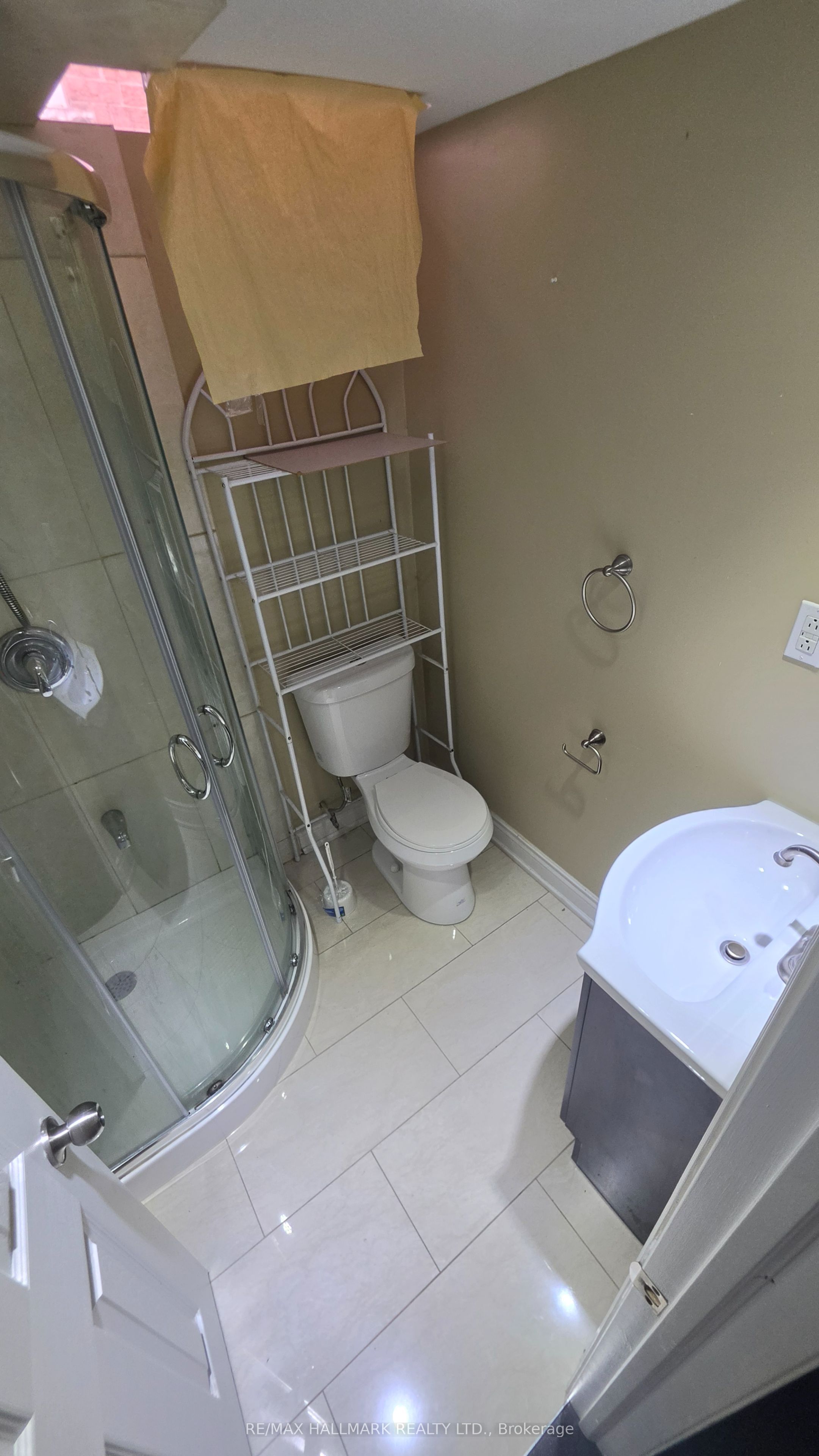 325 Porte Road Lower Level Property Photo 18