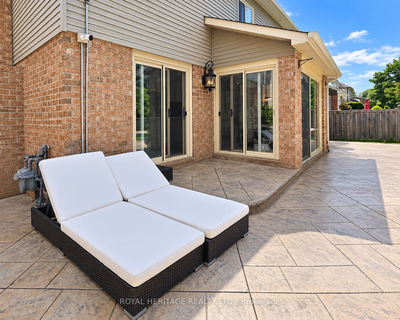 1221 Fieldstone Circle Property Photo 40