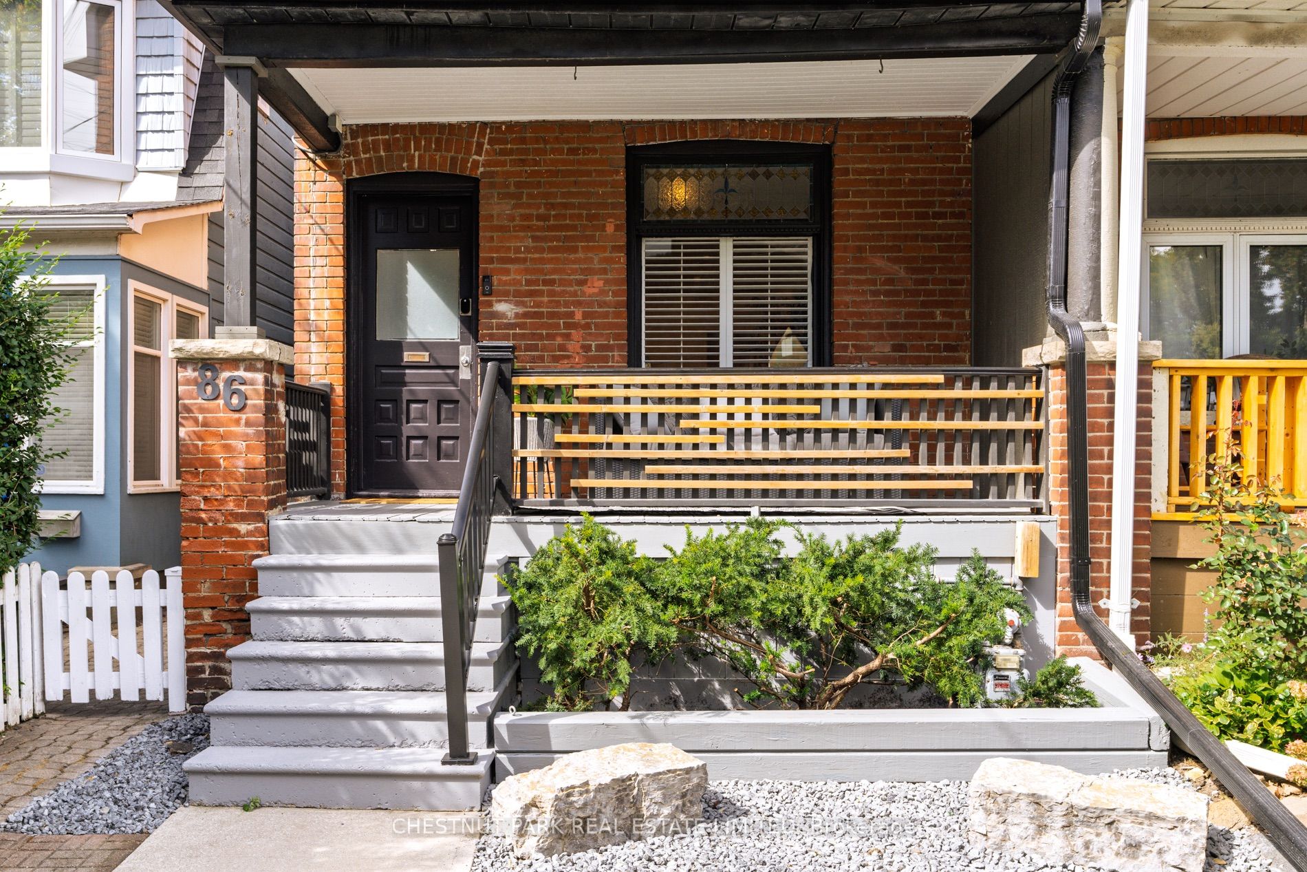 86 Cambridge Avenue Property Photo 2