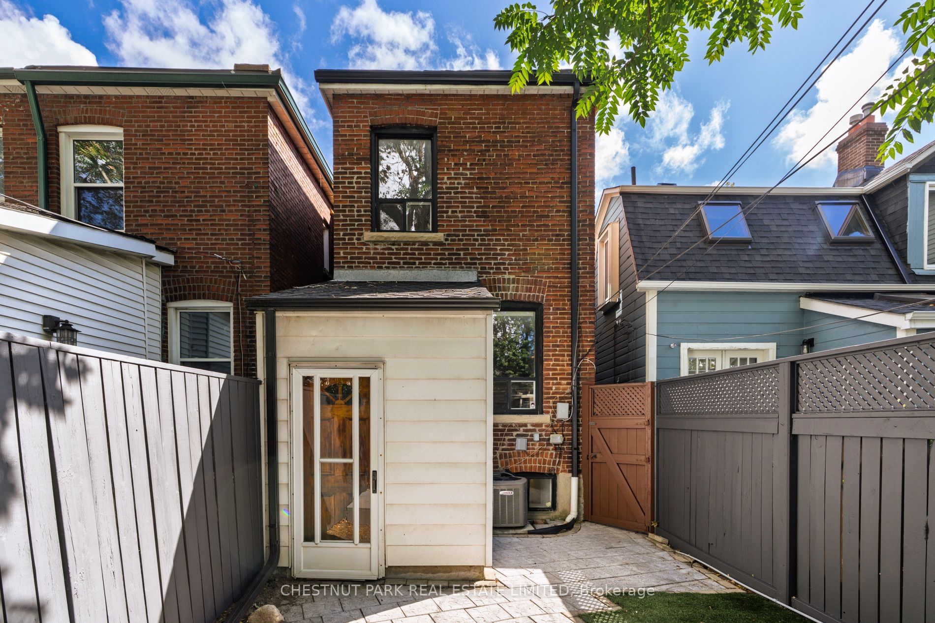86 Cambridge Avenue Property Photo 43