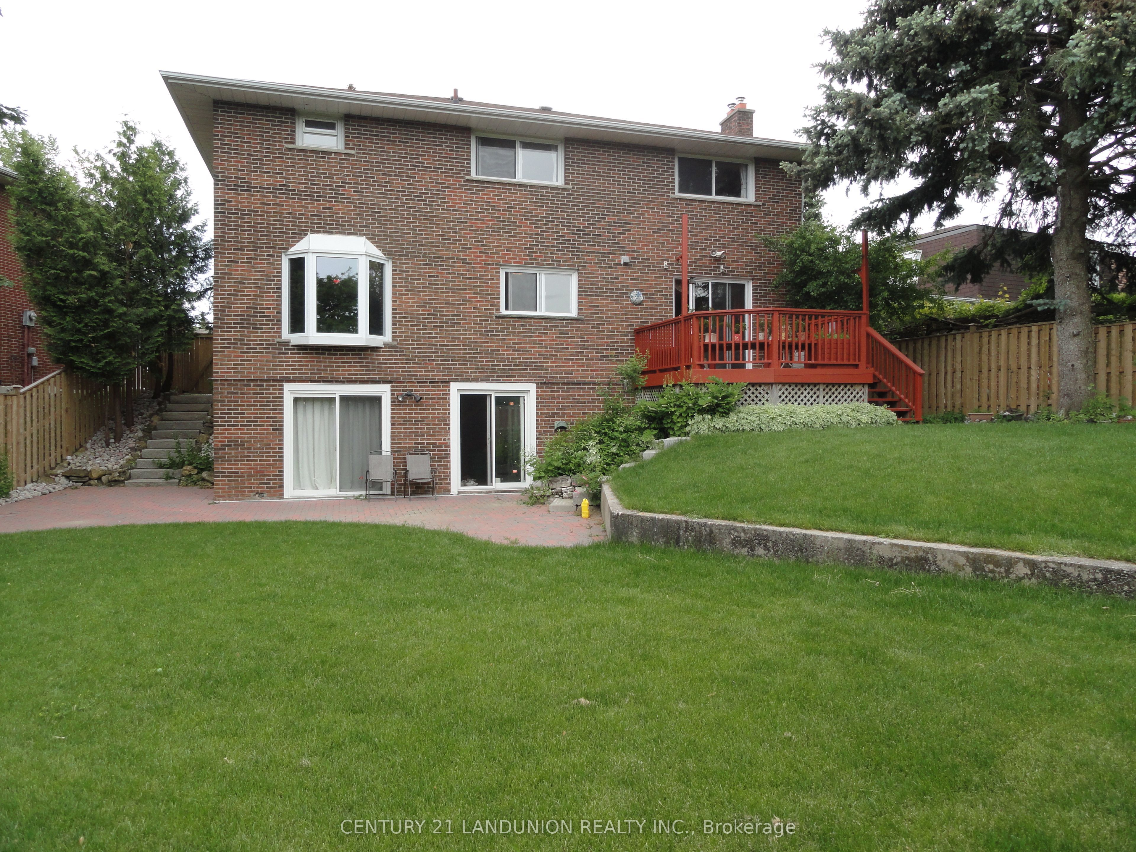 36 Roundwood Court N Basement Property Photo 2