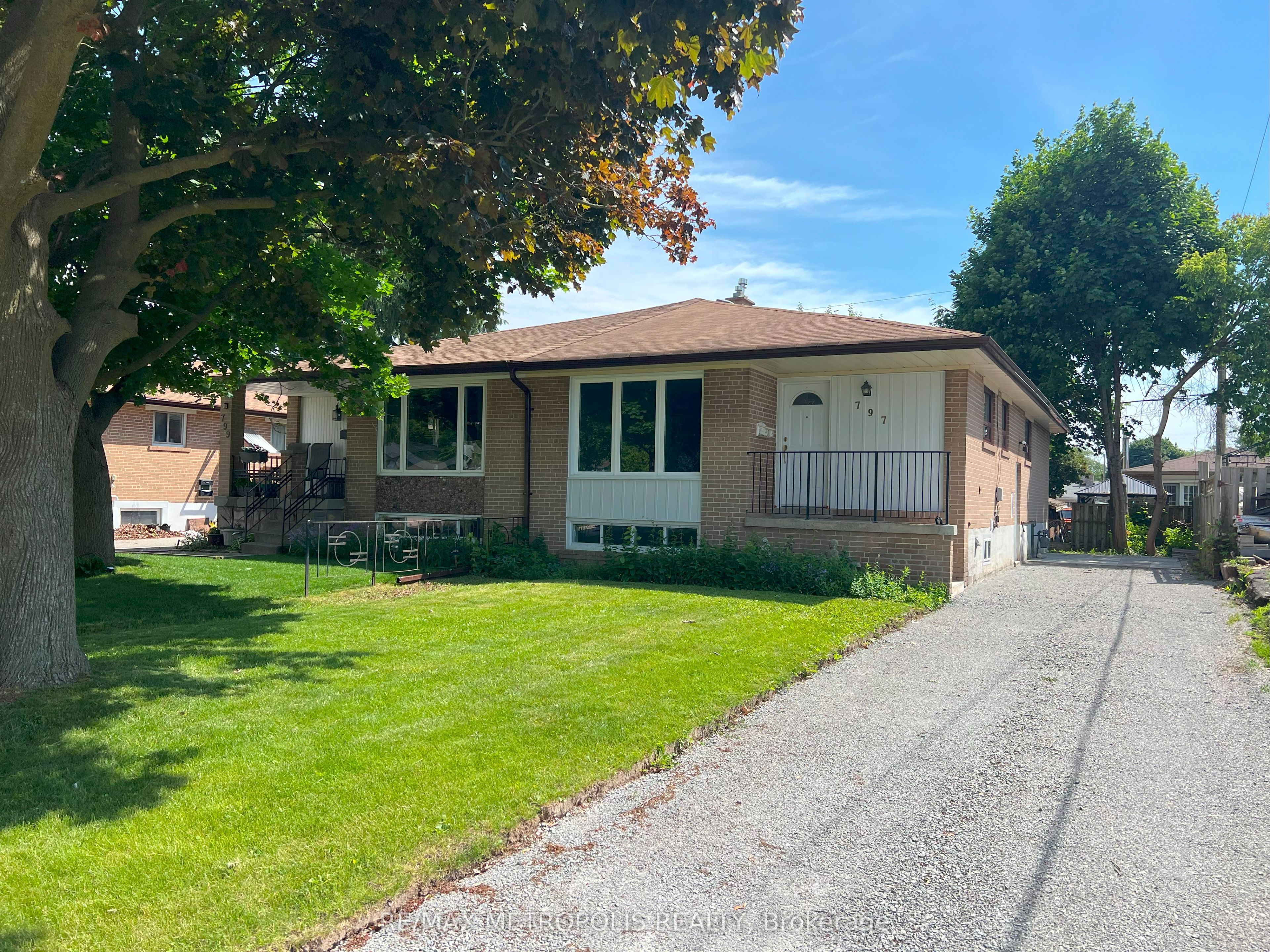 797 Zator Avenue Main Property Photo 1