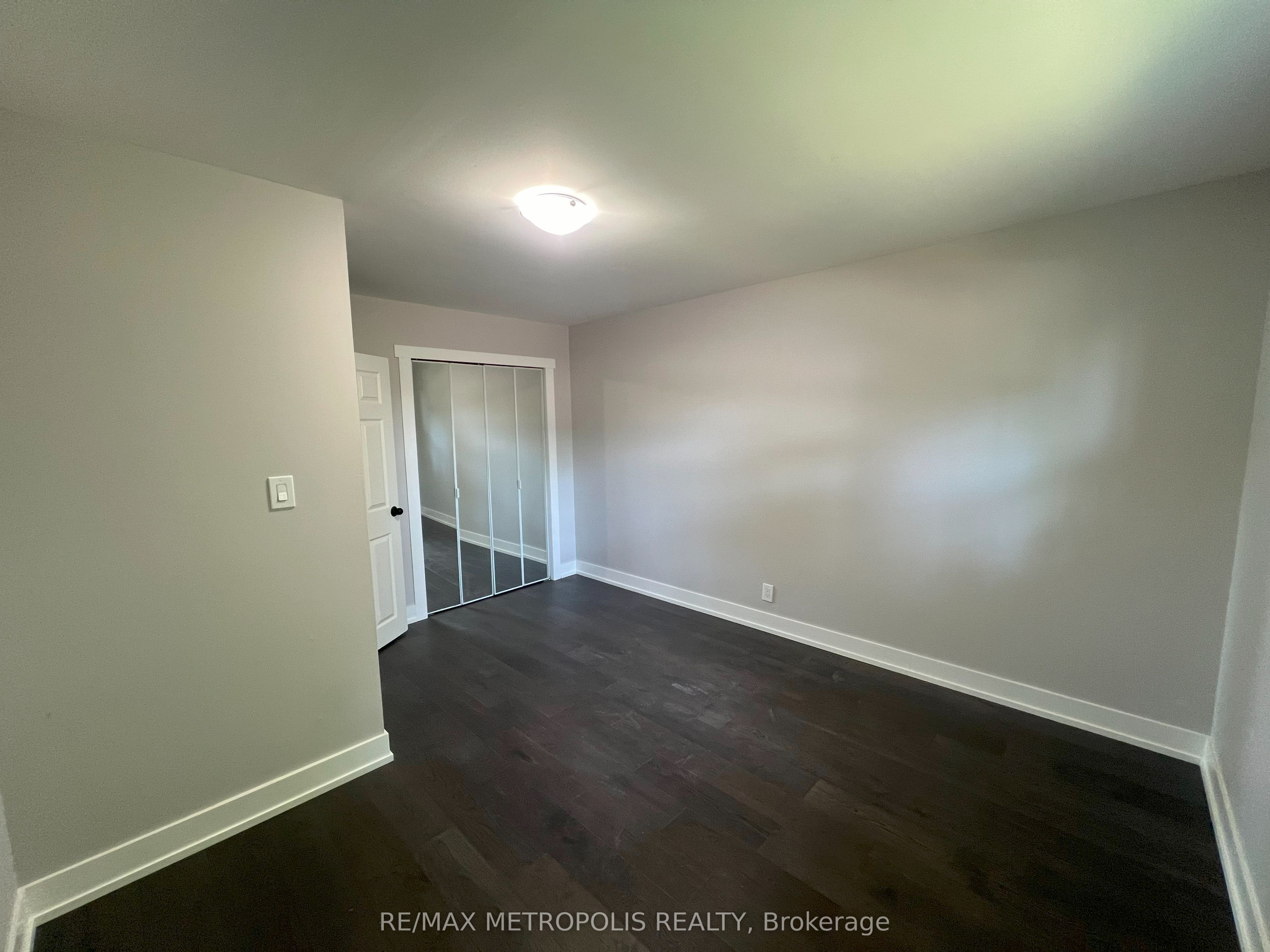 797 Zator Avenue Main Property Photo 6