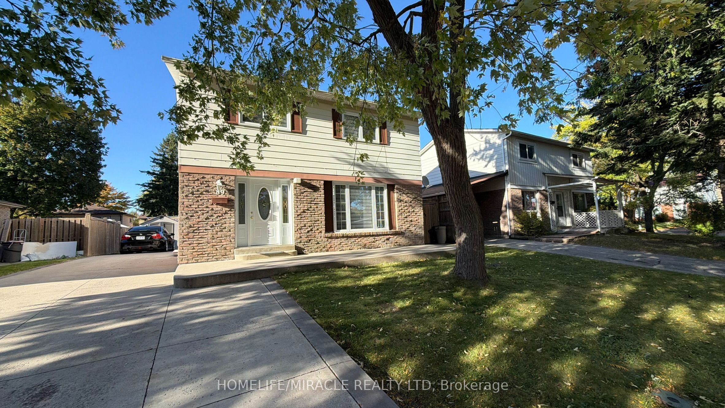 89 Dunsfold Drive Property Photo 1