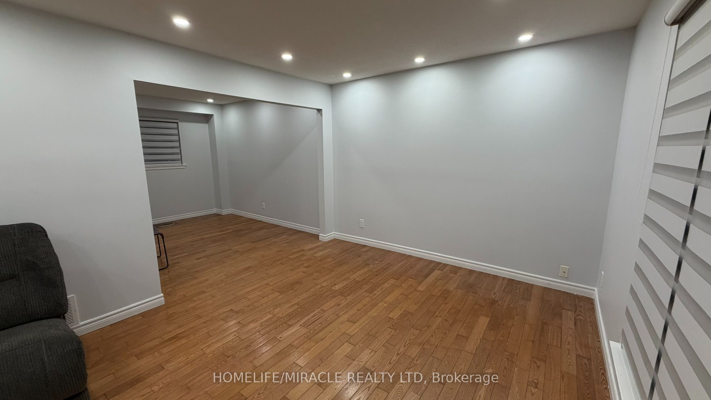 89 Dunsfold Drive Property Photo 12