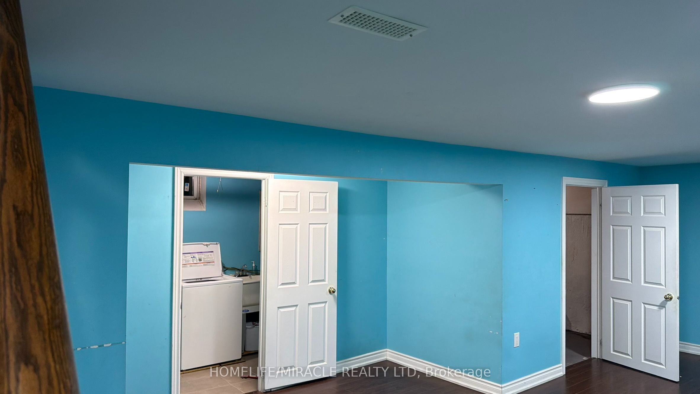 89 Dunsfold Drive Property Photo 21