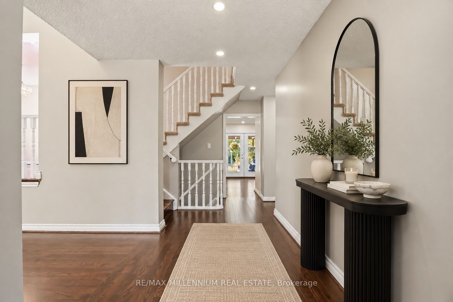 1855 Malden Crescent Property Photo 6