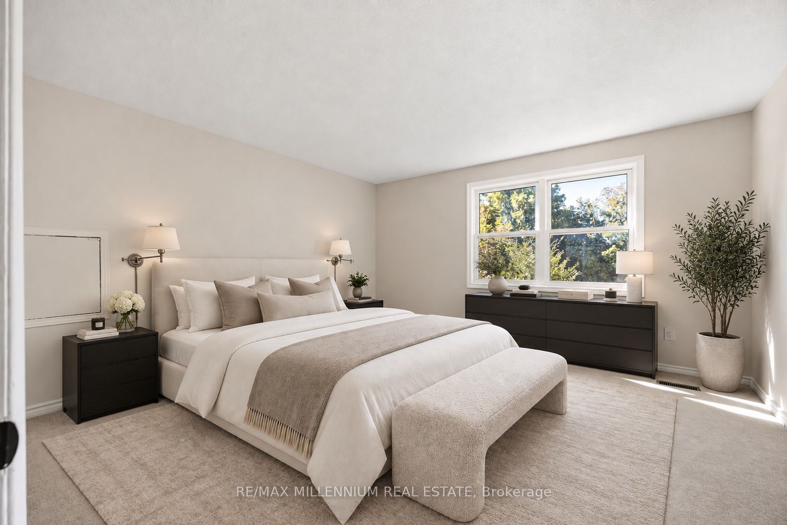 1855 Malden Crescent Property Photo 14