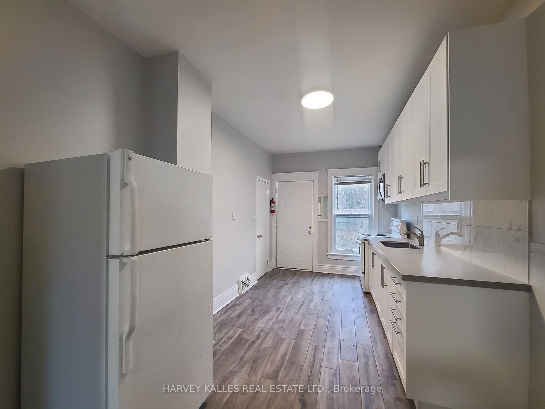 1450 Dundas Street E Main Property Photo 8