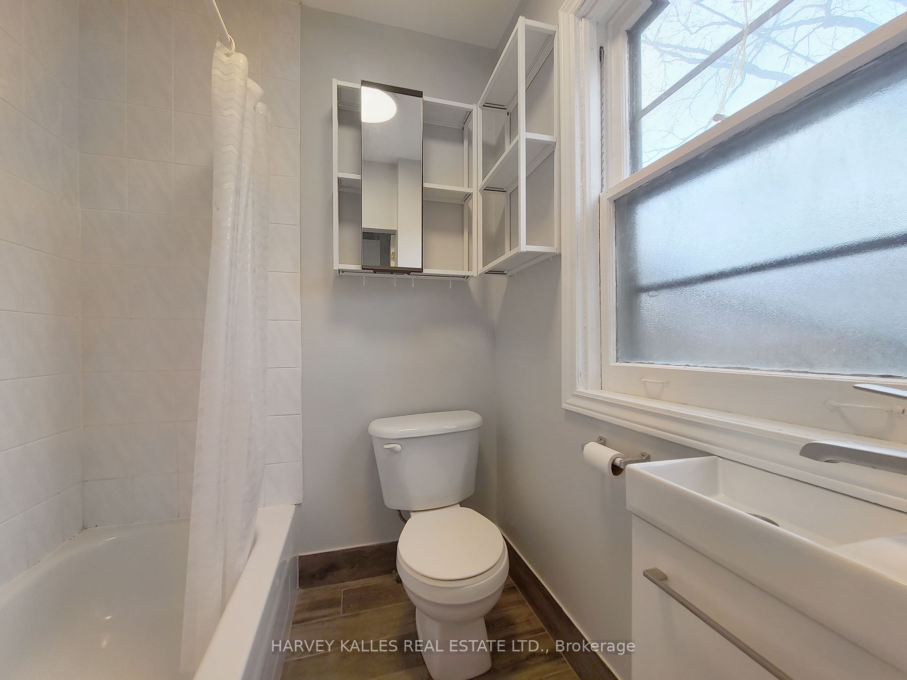 1450 Dundas Street E Main Property Photo 11