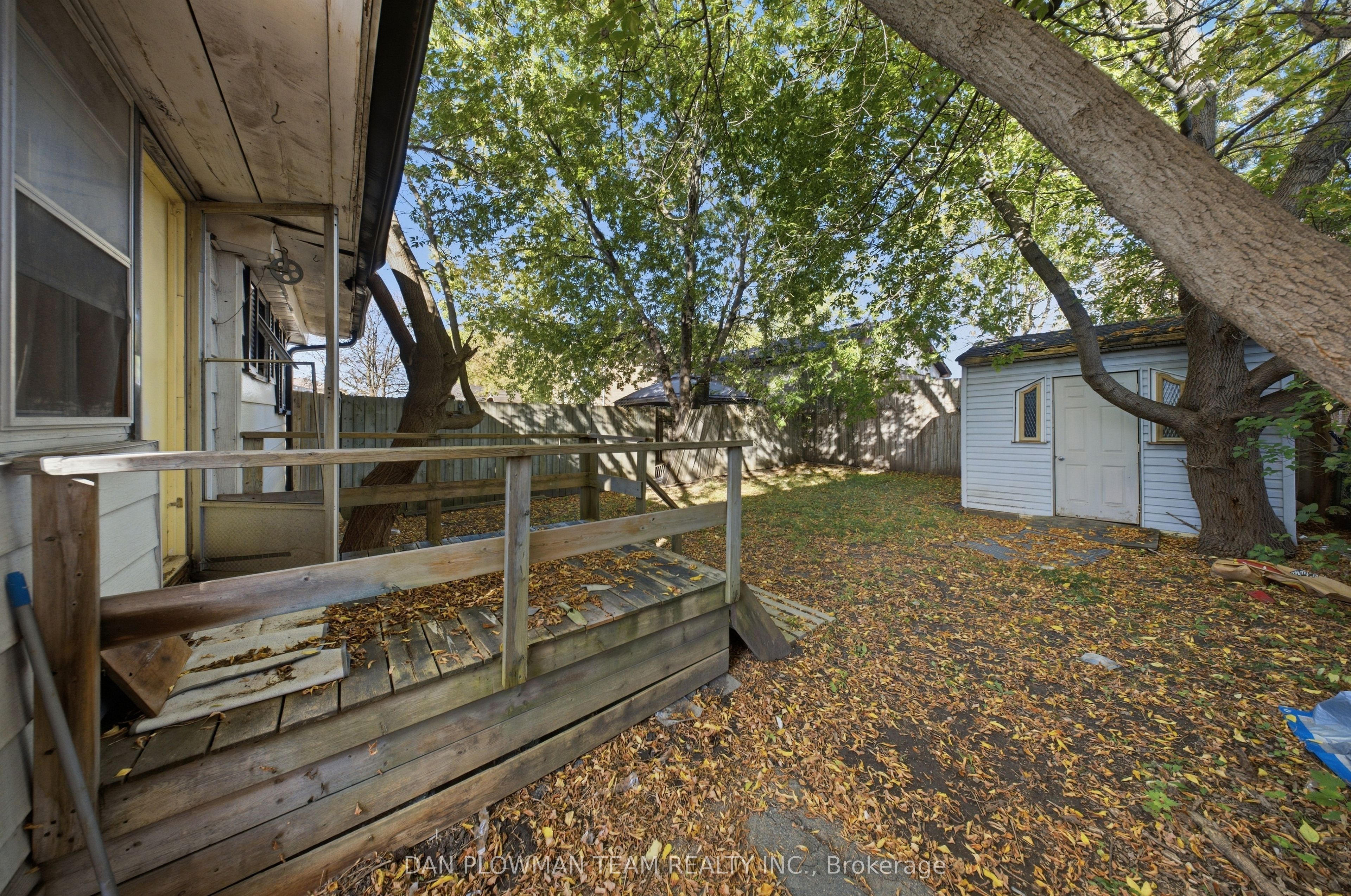 372 Pine Avenue Property Photo 4