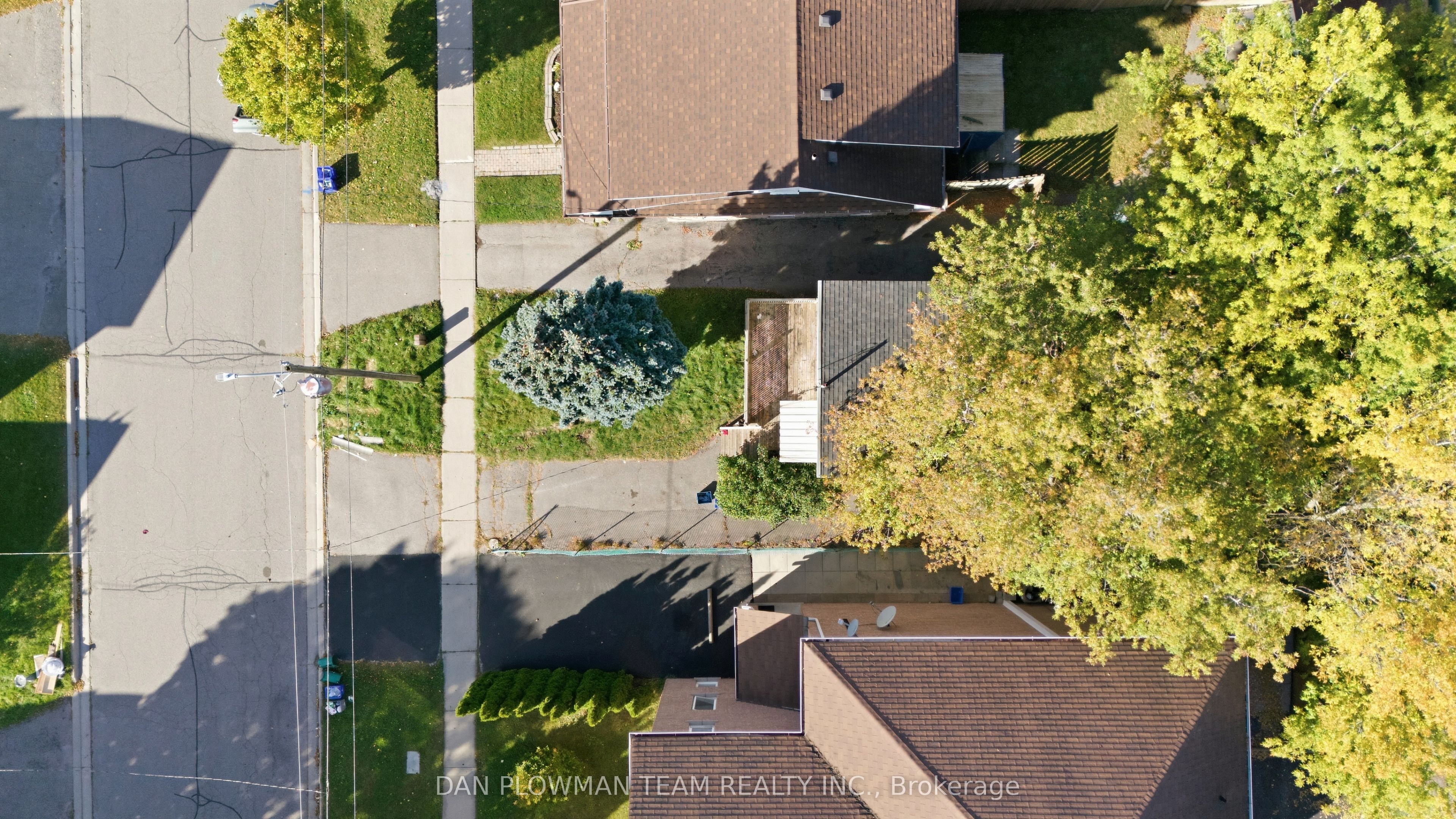 372 Pine Avenue Property Photo 9