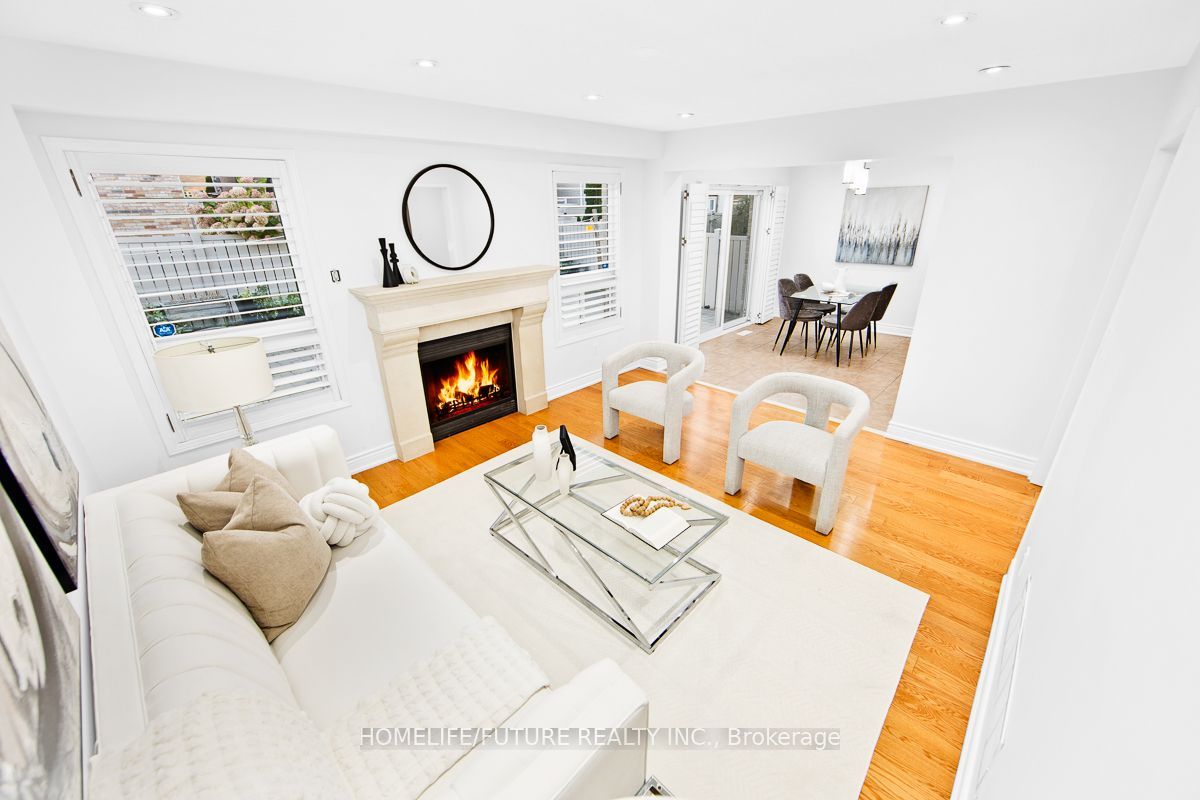 25 Thackery Drive Property Photo 11