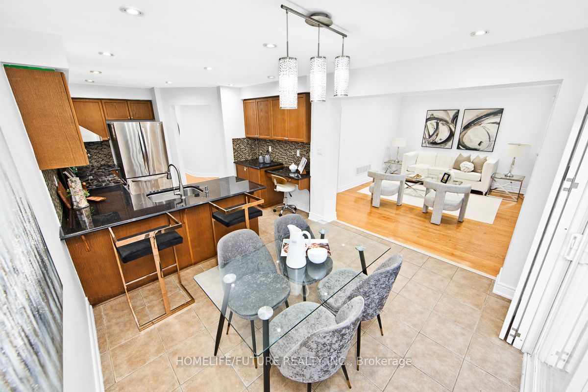 25 Thackery Drive Property Photo 14