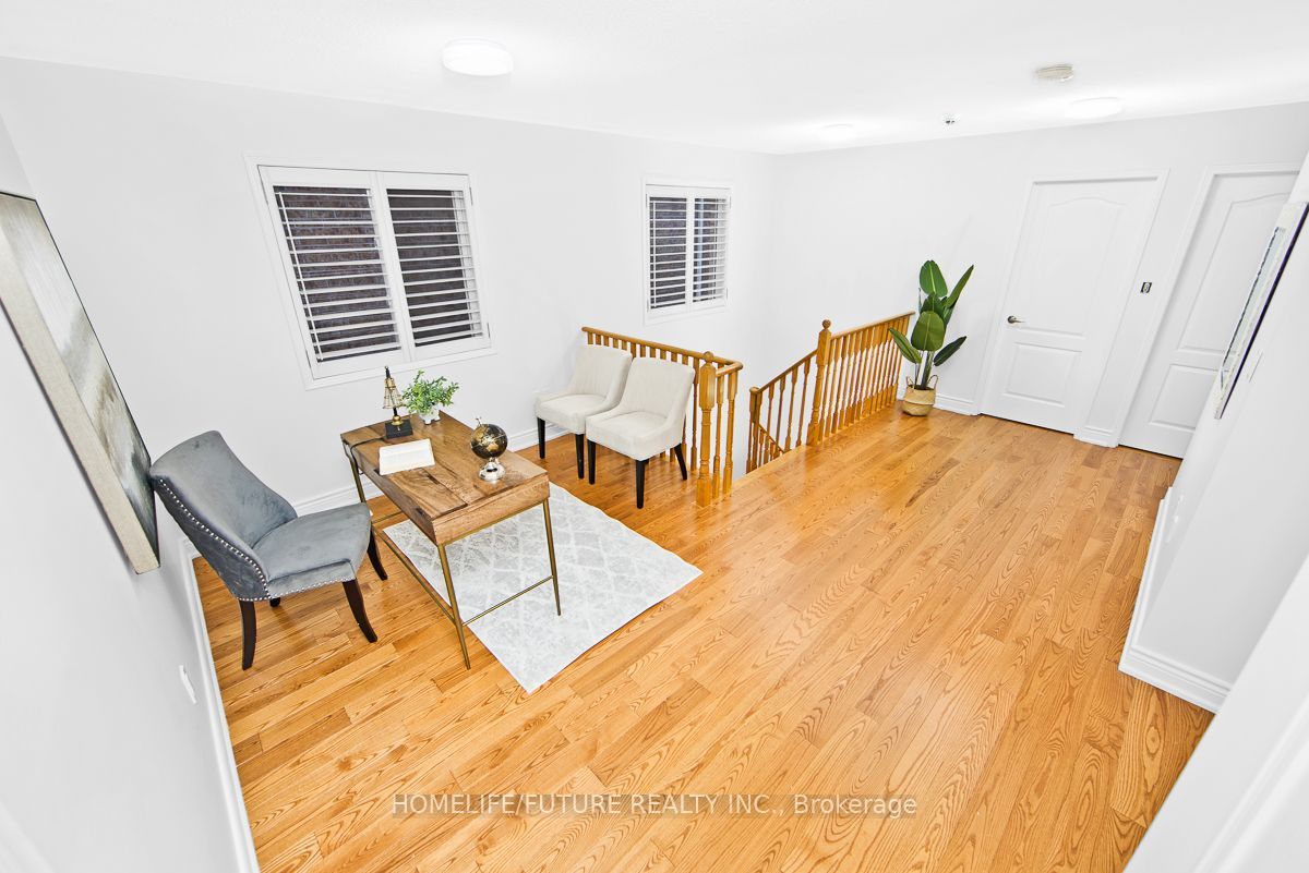 25 Thackery Drive Property Photo 17
