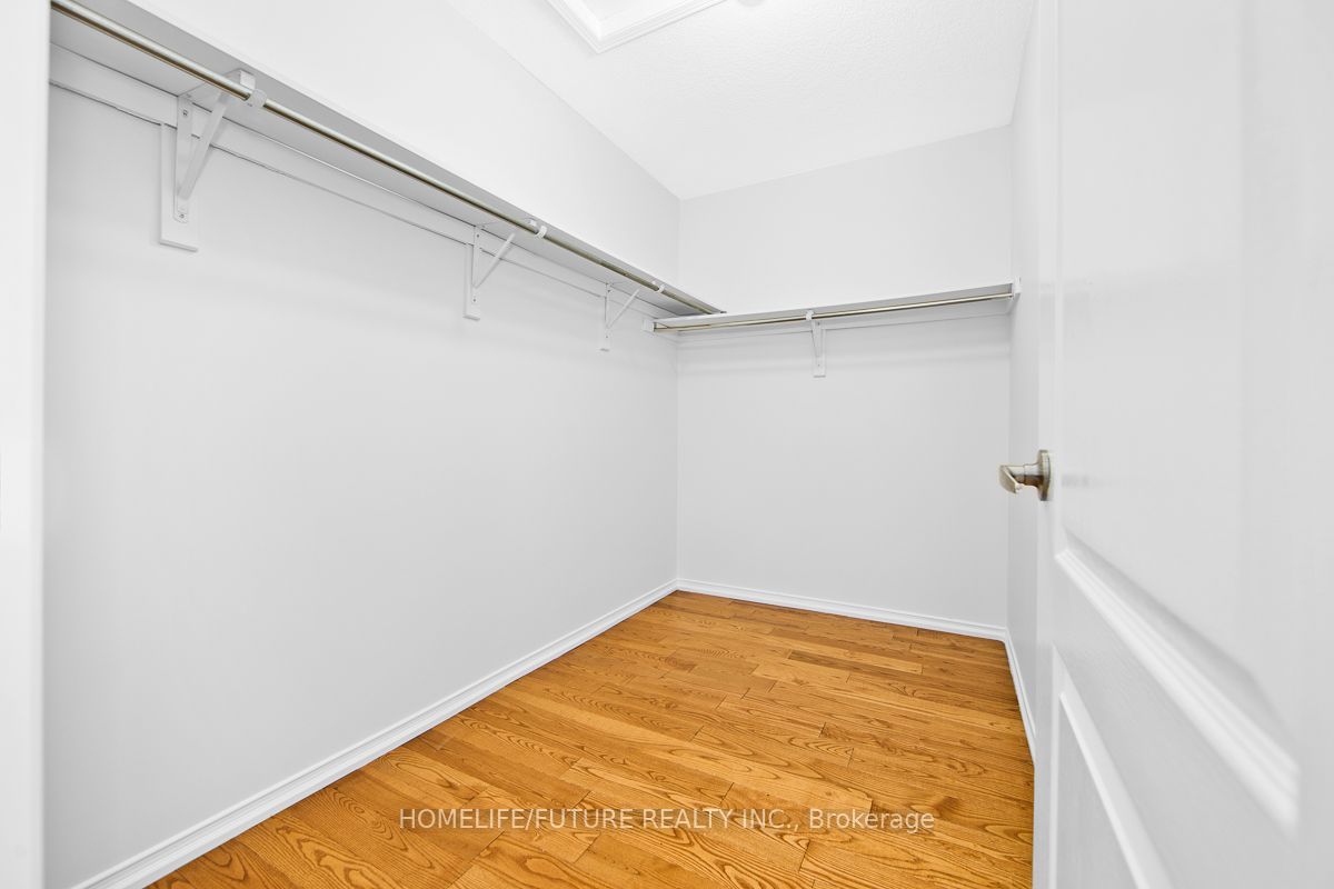 25 Thackery Drive Property Photo 20