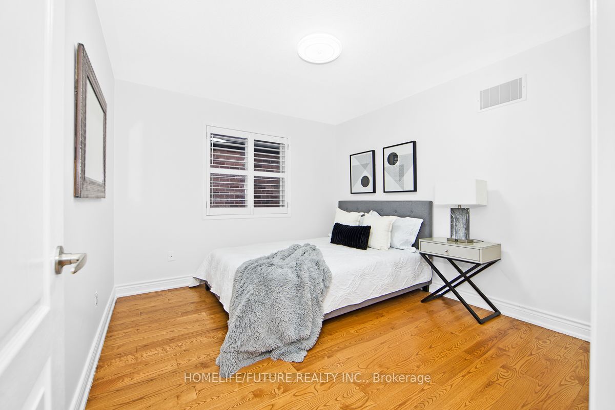 25 Thackery Drive Property Photo 23