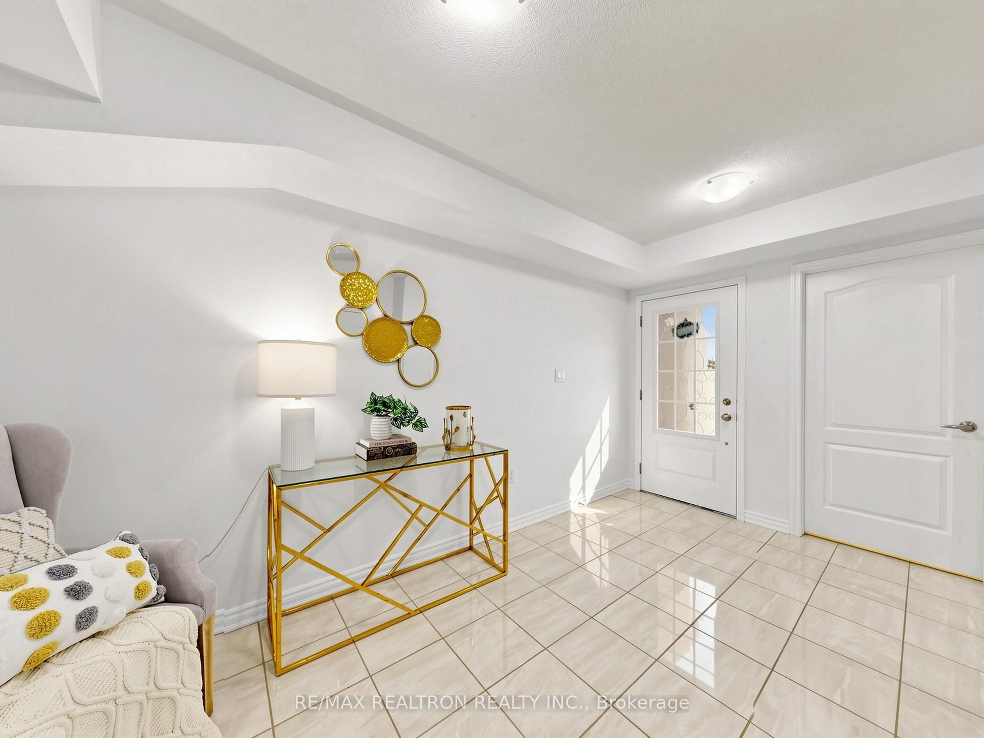 1072 Clipper Lane Property Photo 4