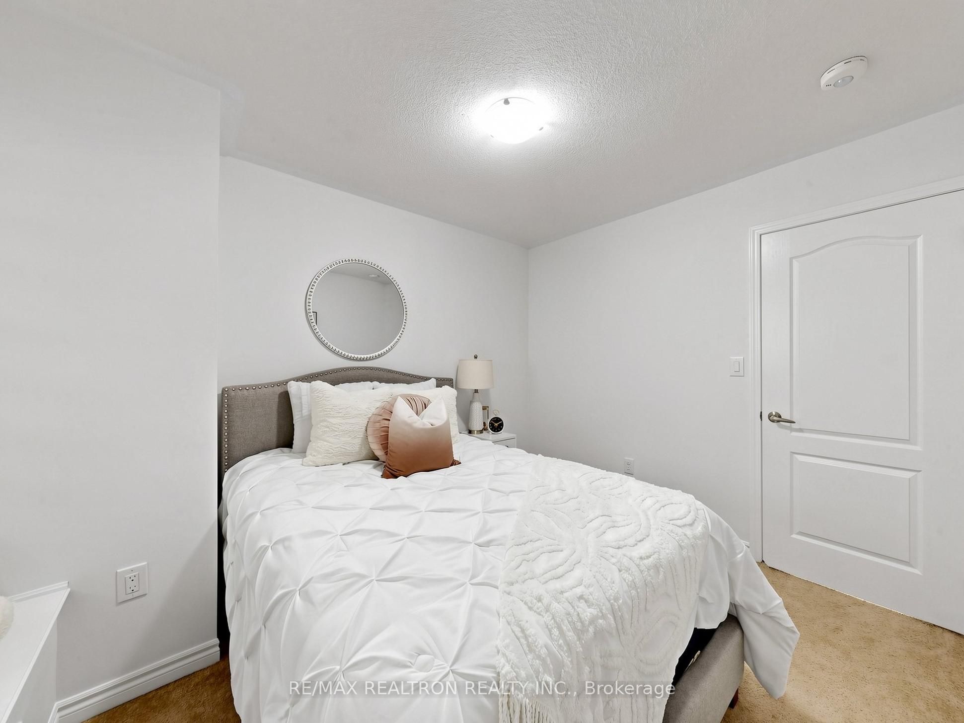1072 Clipper Lane Property Photo 29