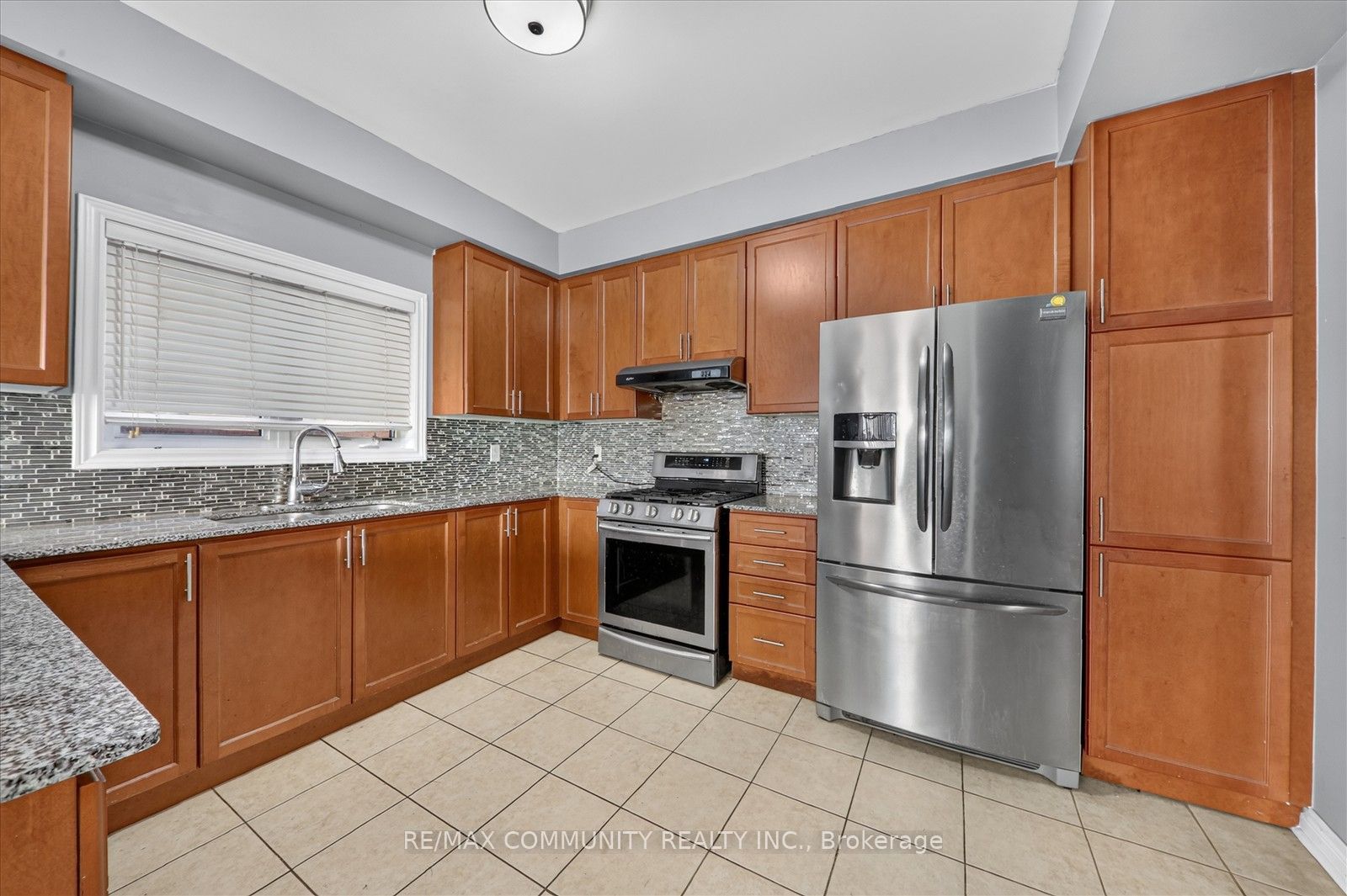 1550 Bruny Avenue Main Property Photo 14