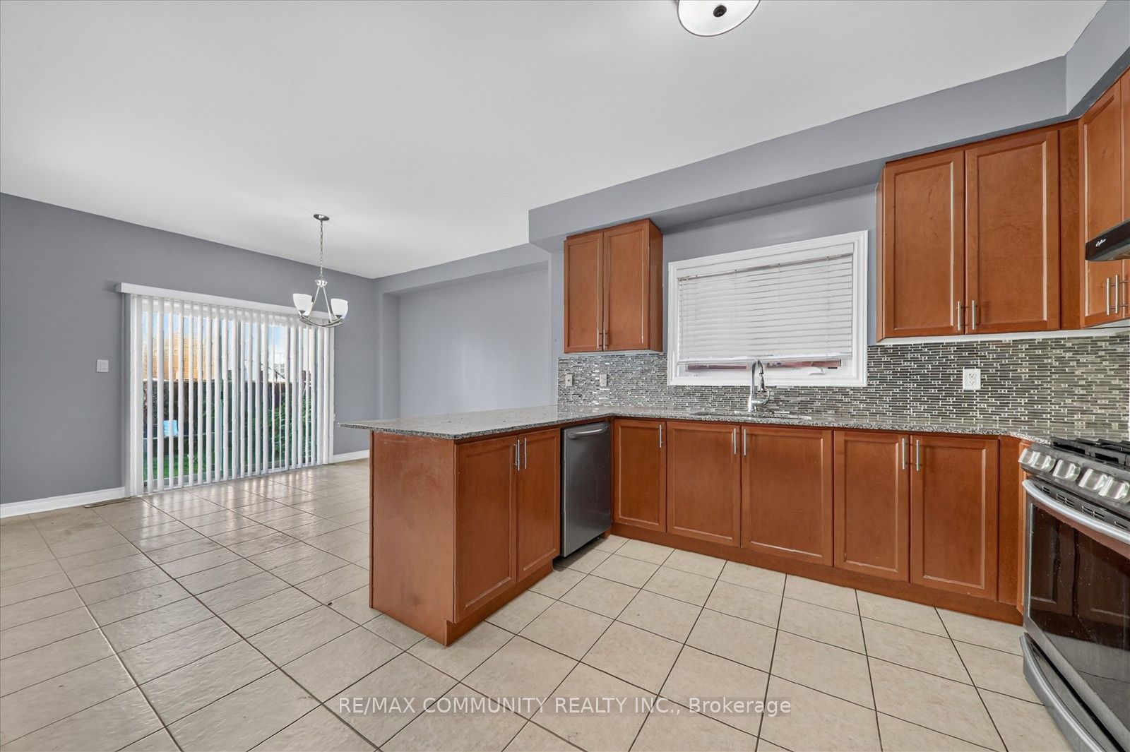 1550 Bruny Avenue Main Property Photo 15