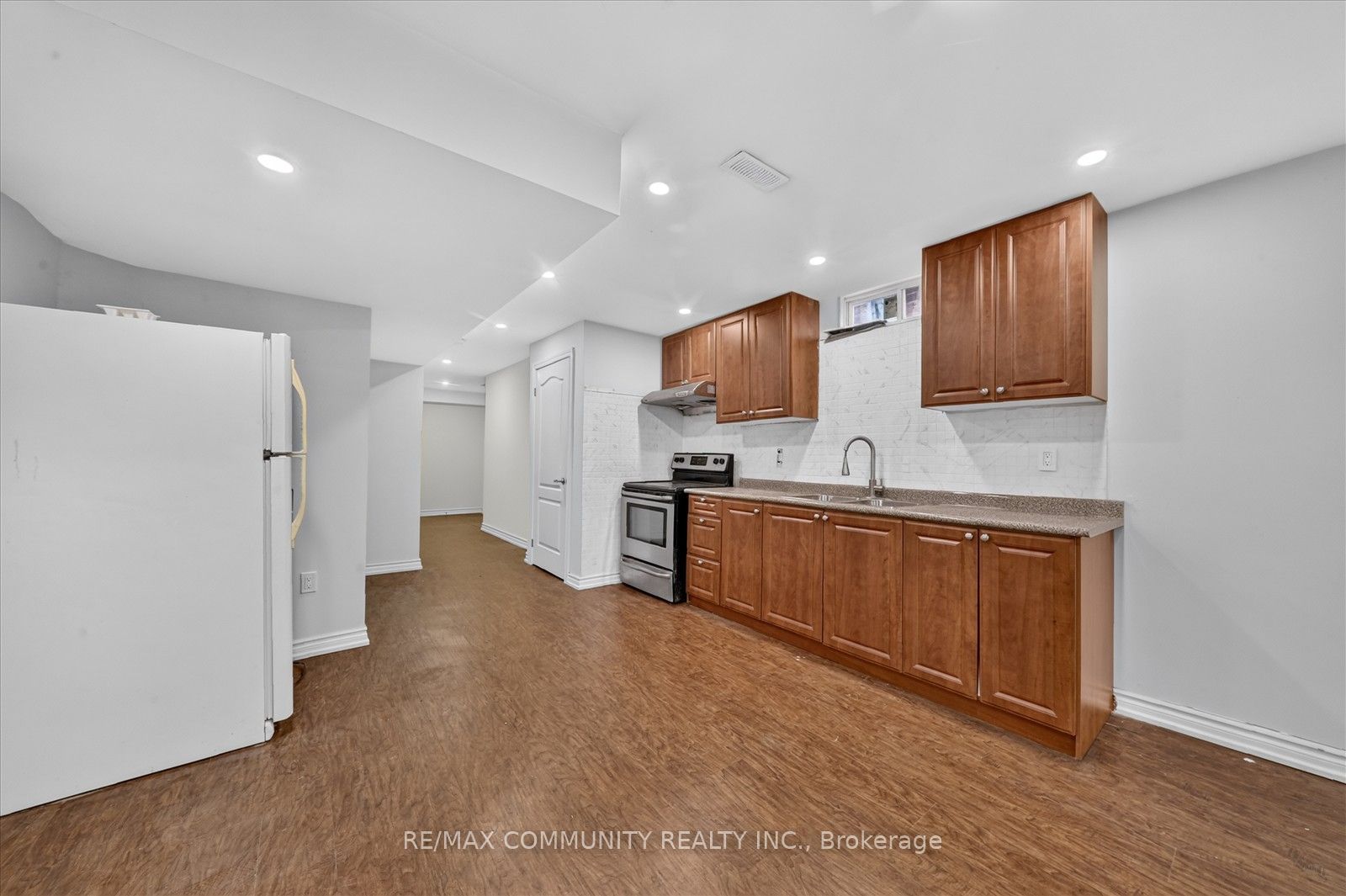 1550 Bruny Avenue Main Property Photo 33