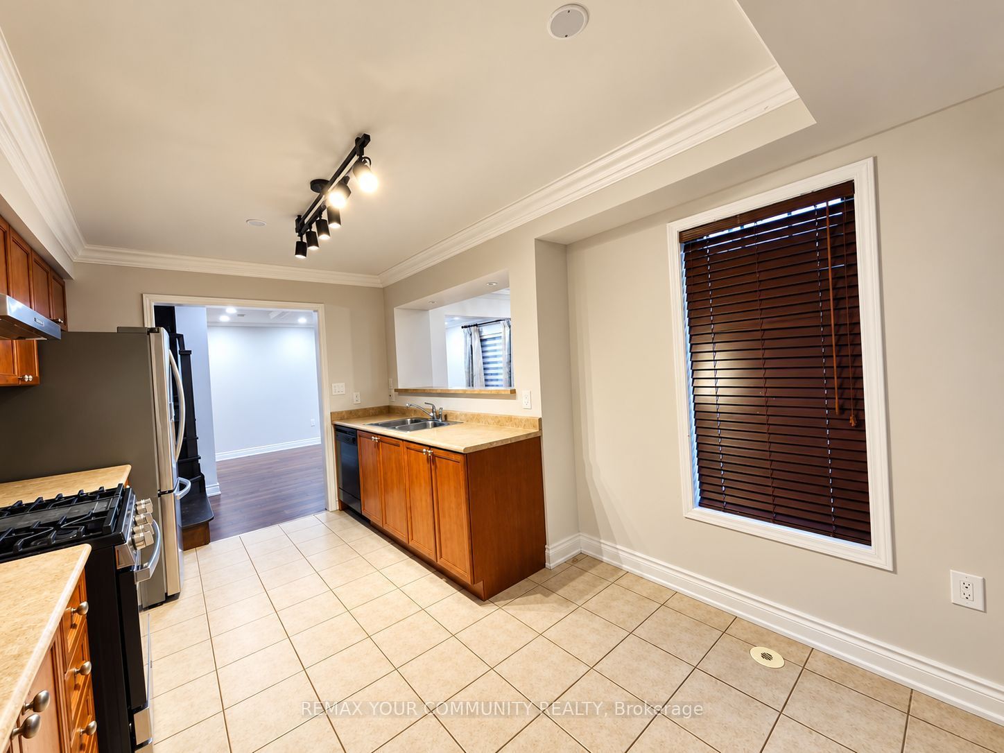 10 Snowgoose Terrace Property Photo 3