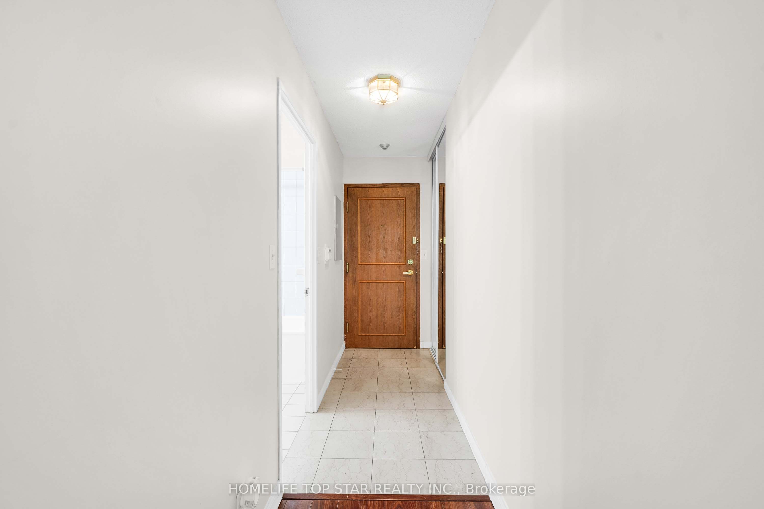 8 Lee Centre Drive 1011 Property Photo 7