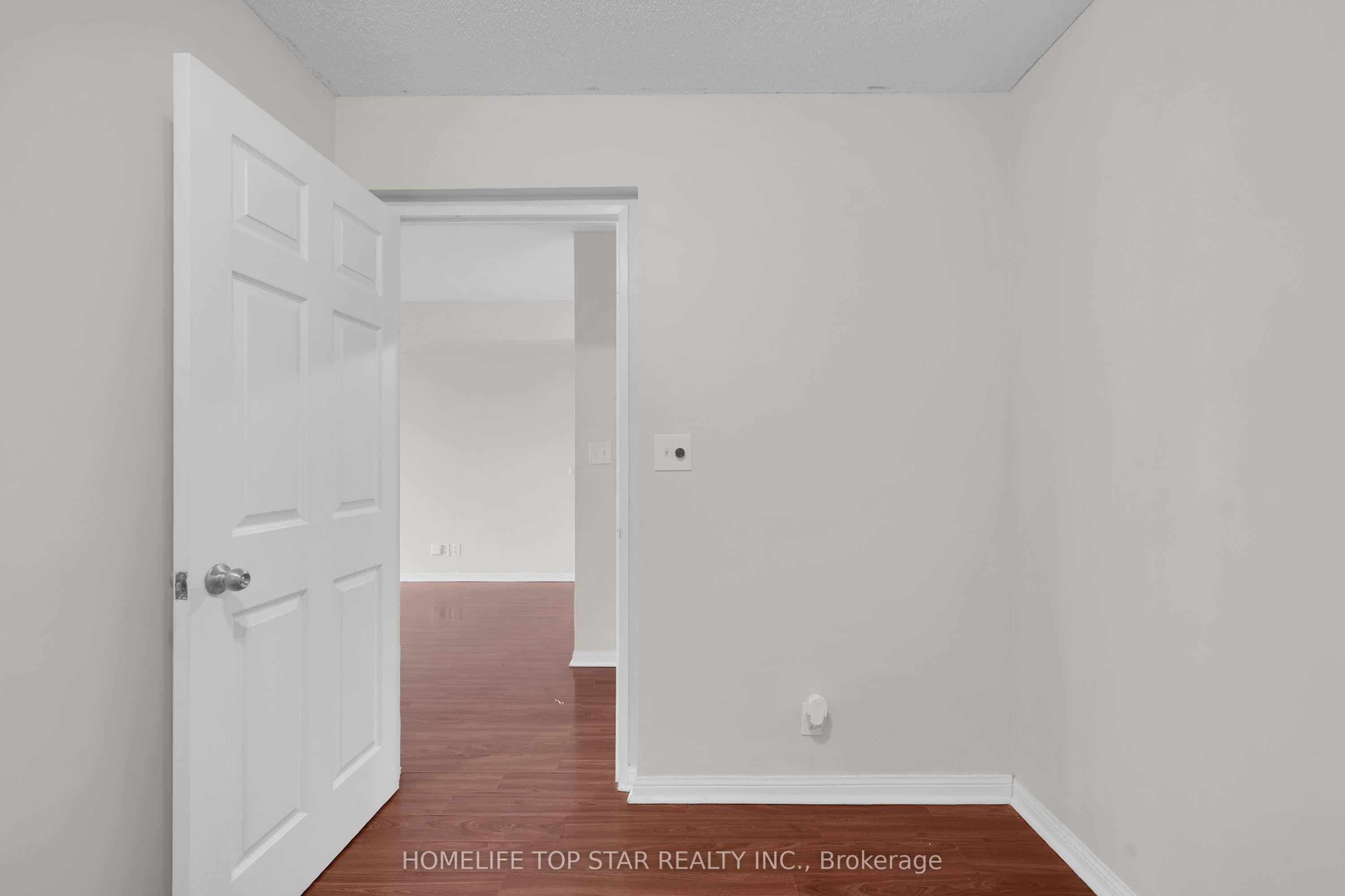 8 Lee Centre Drive 1011 Property Photo 14