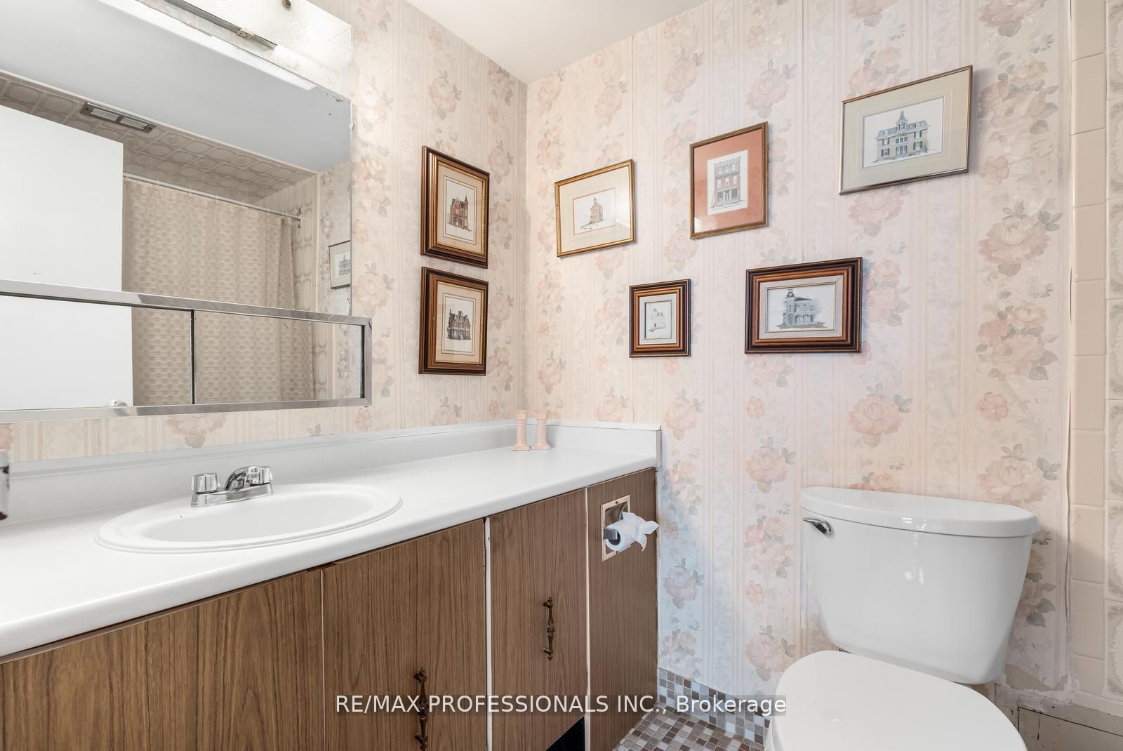 180 Markham Road 1704 Property Photo 14