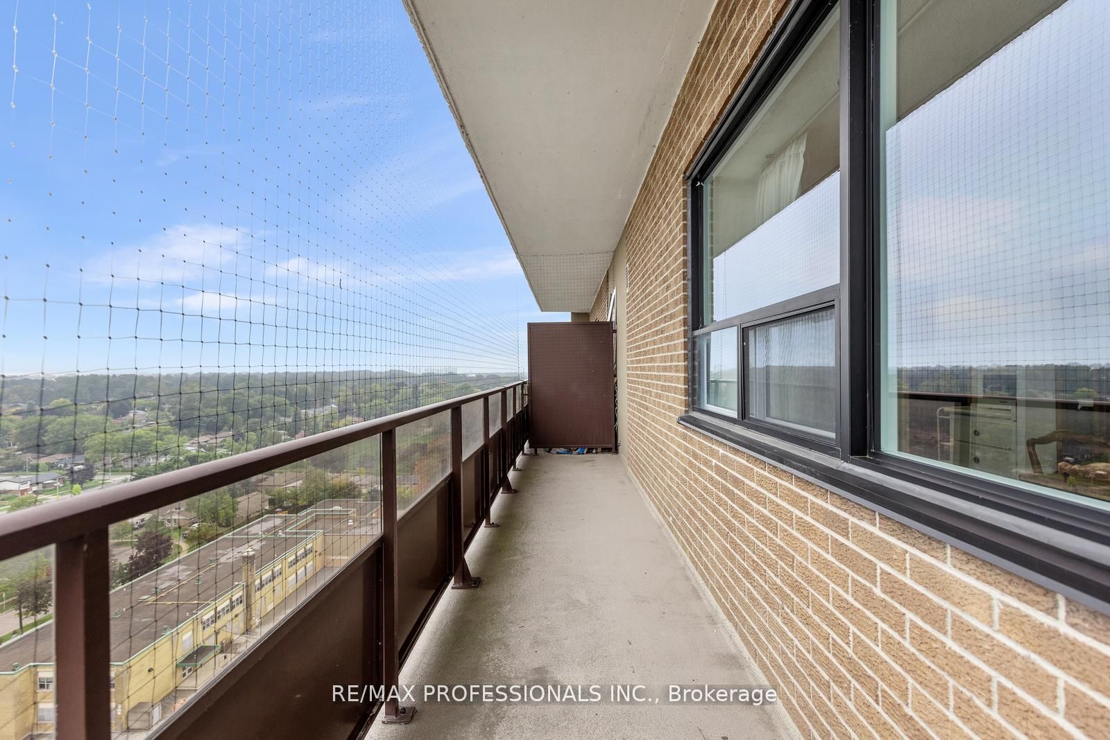 180 Markham Road 1704 Property Photo 19