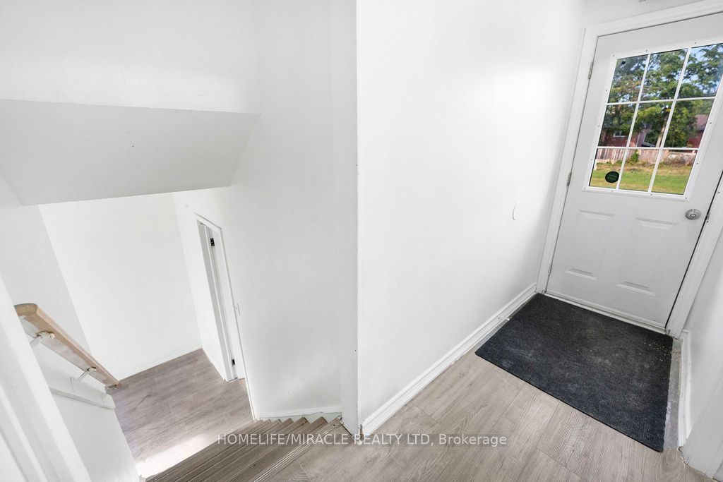 2037 Simcoe Street N Basement Property Photo 1