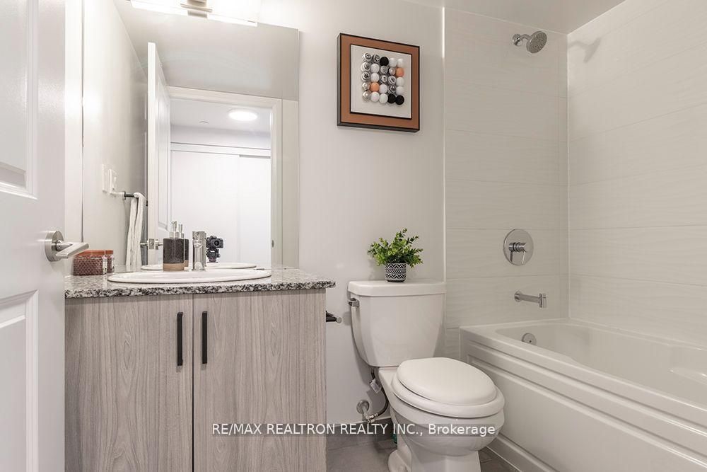 20 Meadowglen Place 322 Property Photo 19