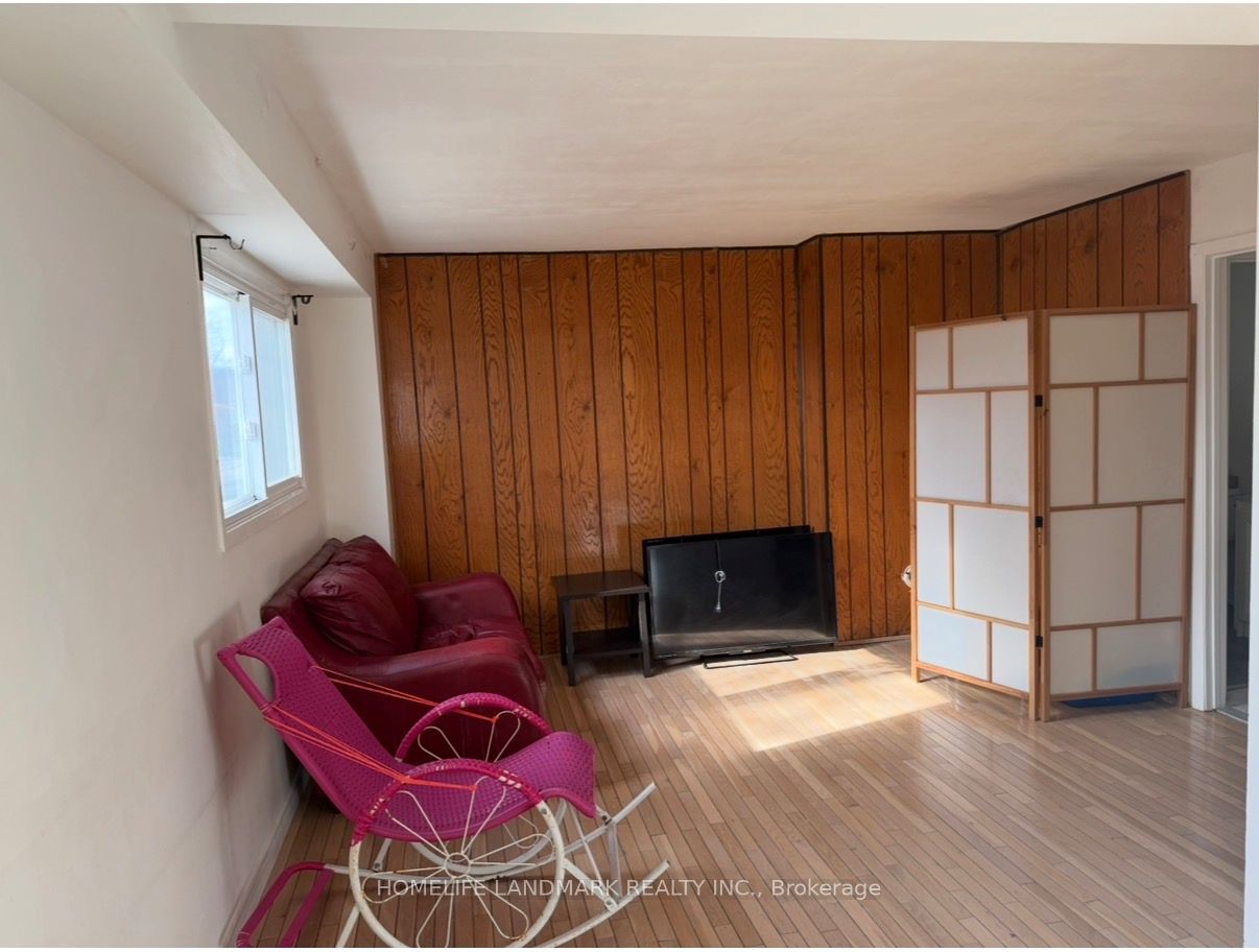 58 Muirlands Drive Property Photo 6