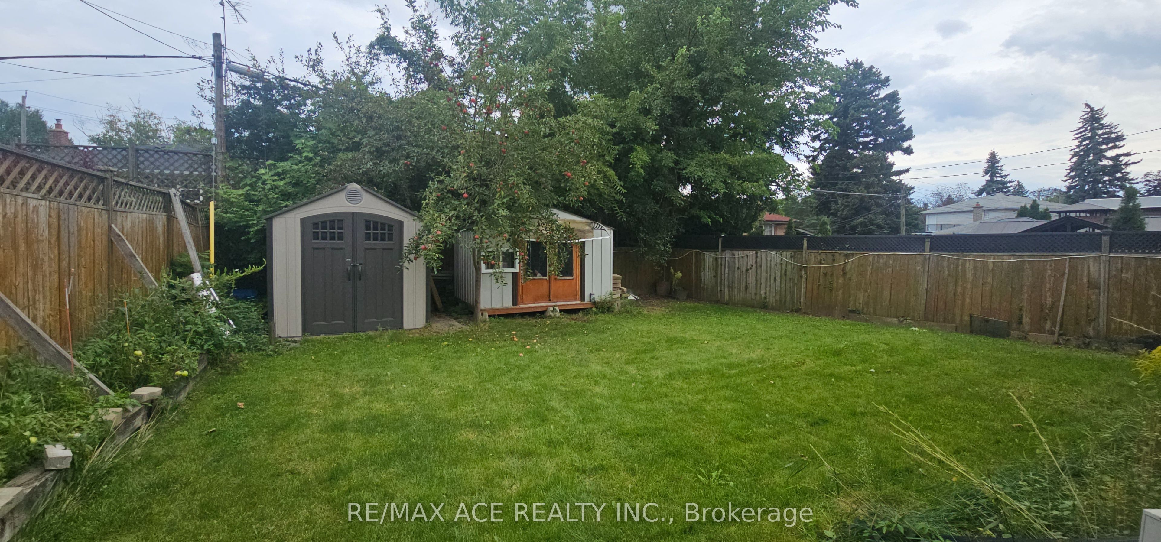 87 Lynnbrook Drive Main Property Photo 19