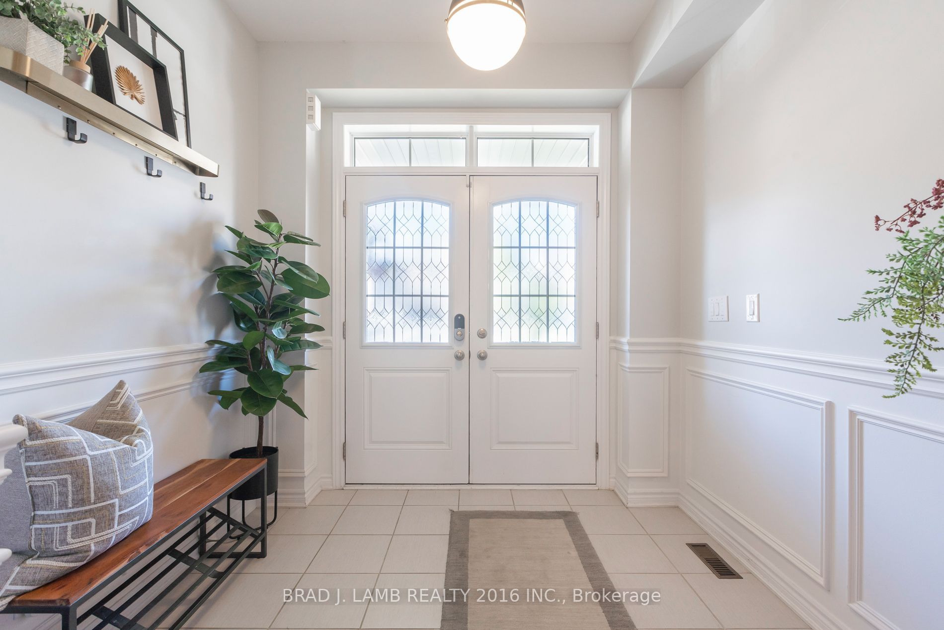 57 Sutcliffe Drive Property Photo 2