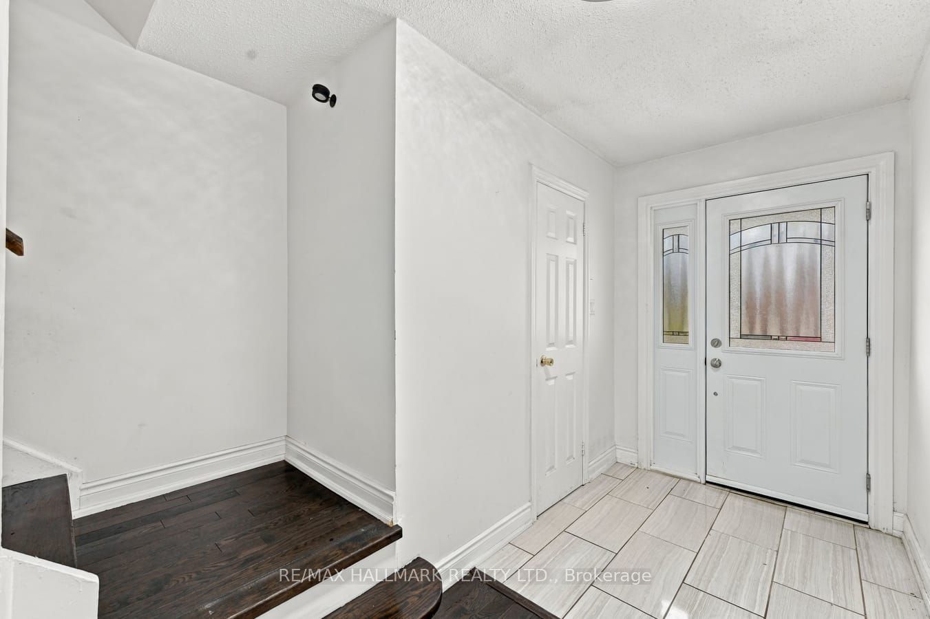 50 Verne Crescent 42 Property Photo 2