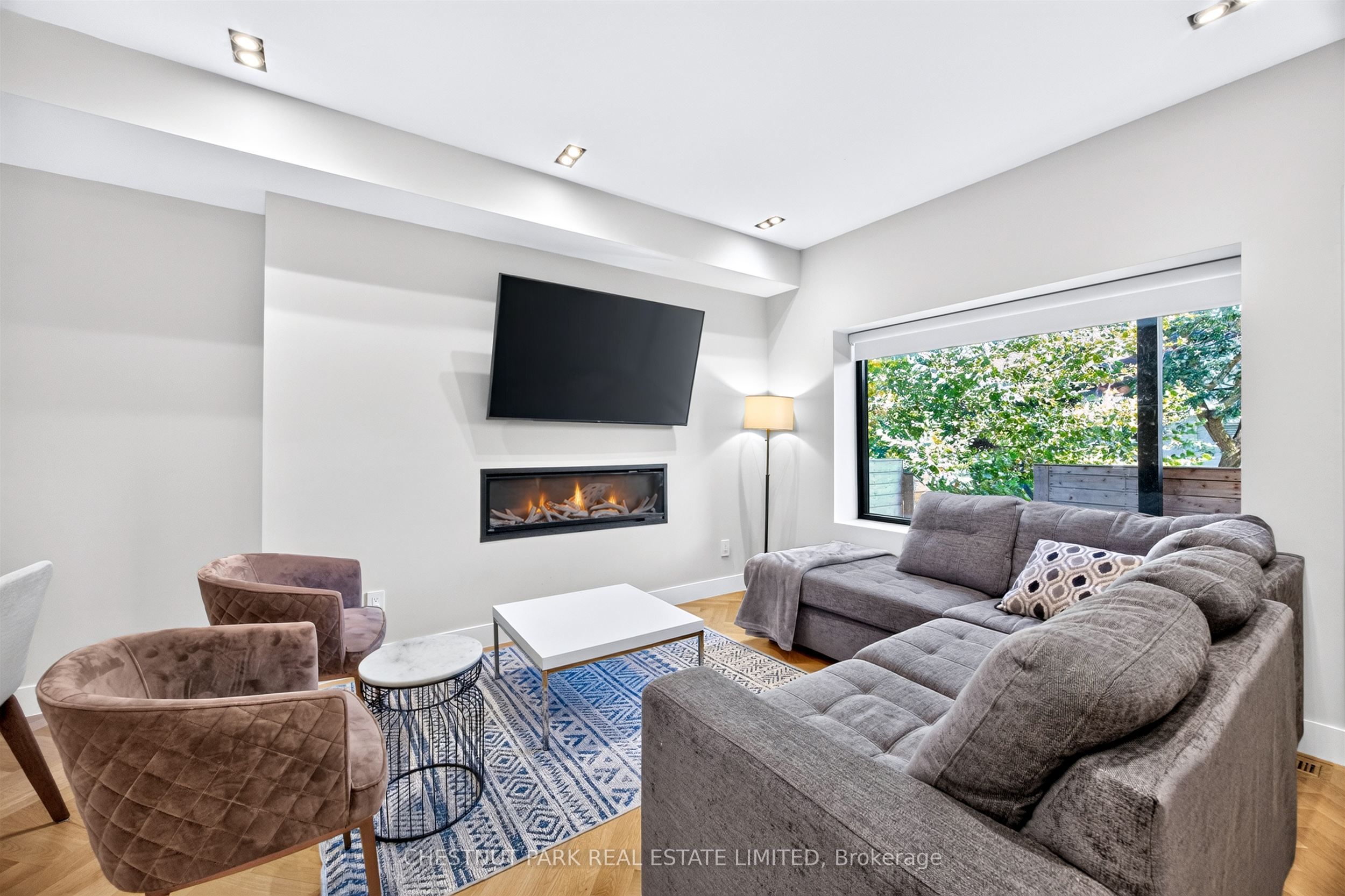 26 Caroline Avenue Property Photo 5