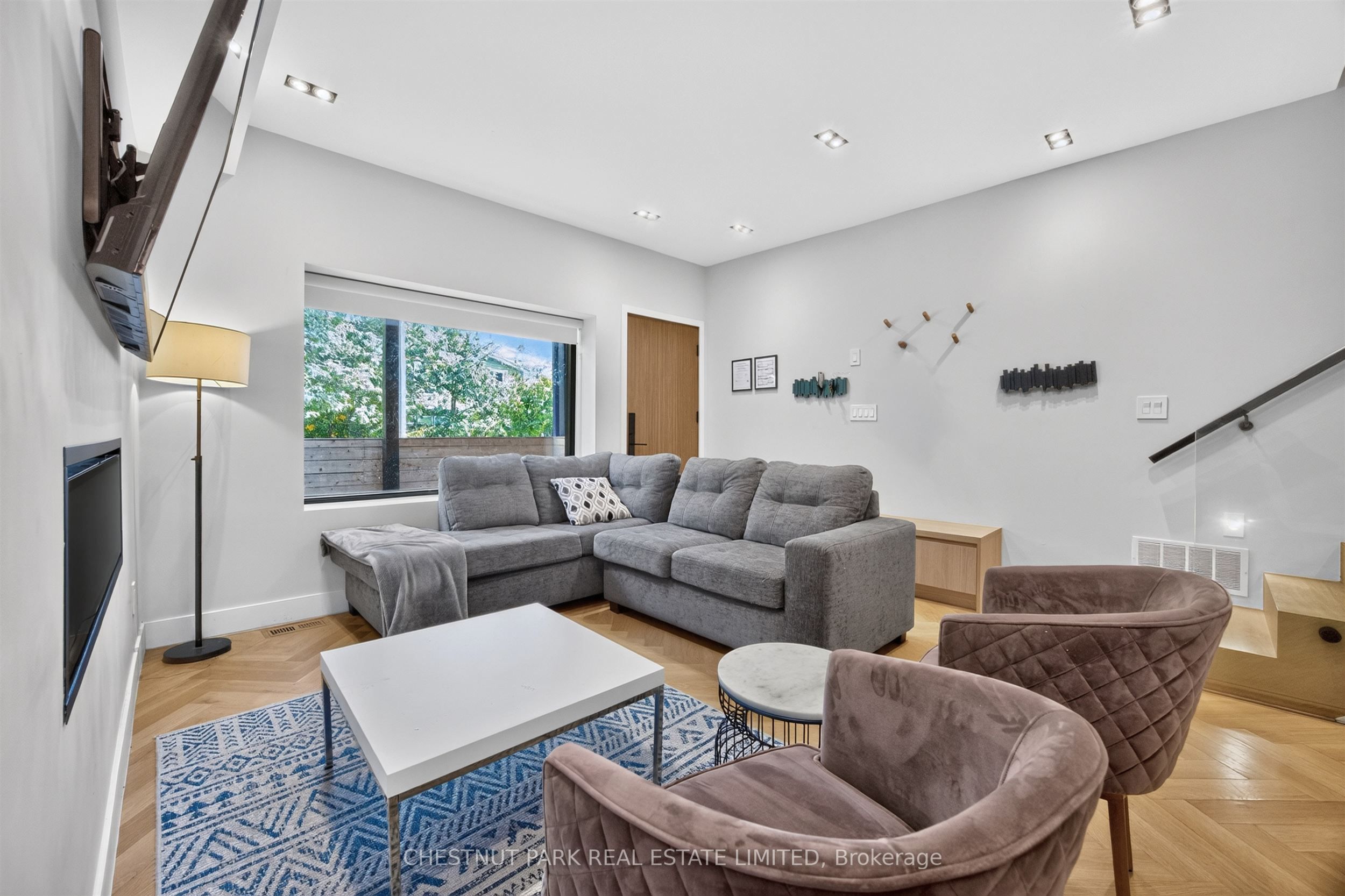 26 Caroline Avenue Property Photo 6