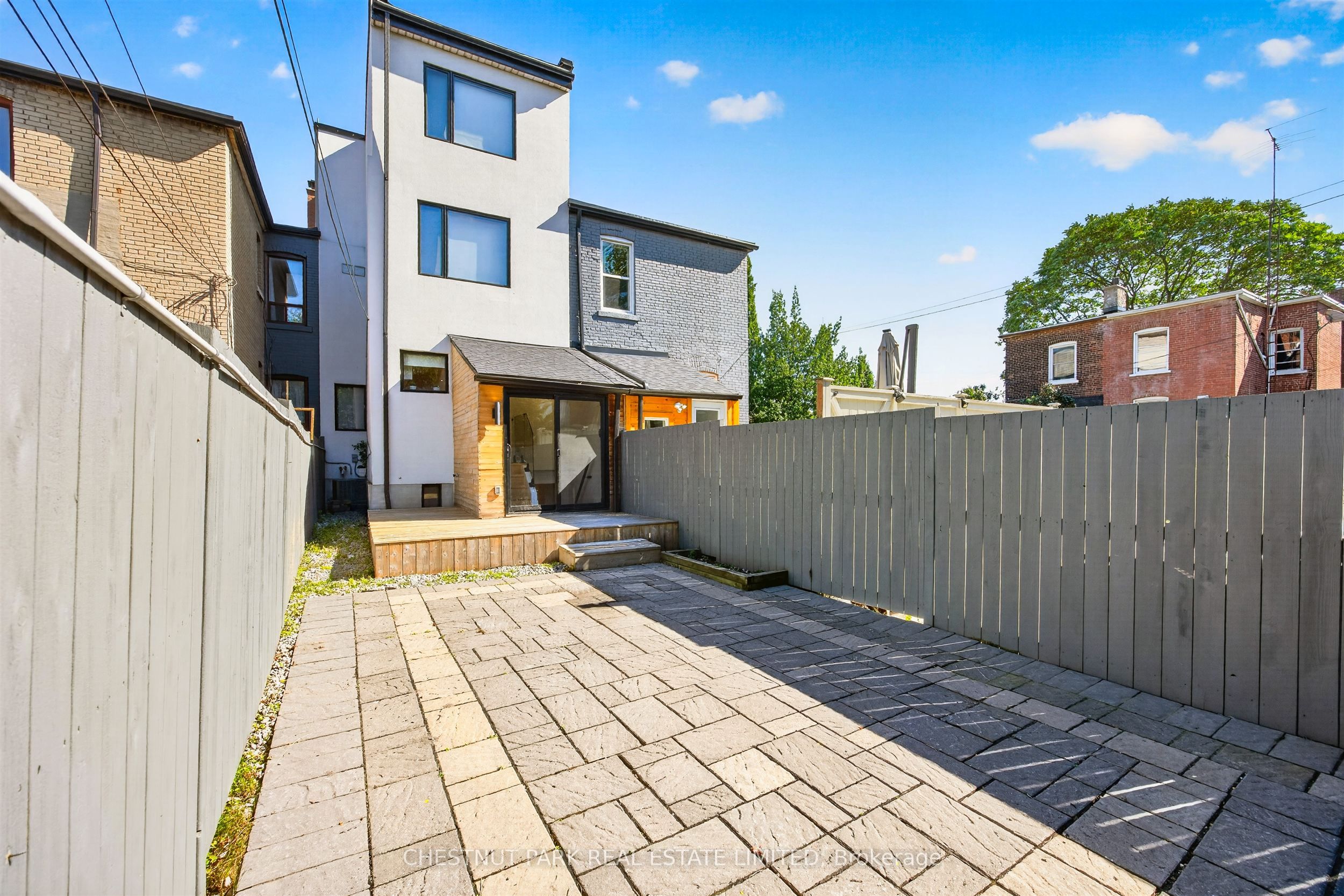 26 Caroline Avenue Property Photo 44