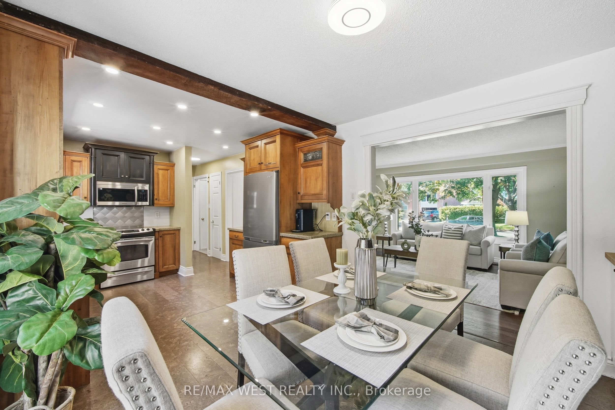 441 Paddington Crescent Property Photo 11