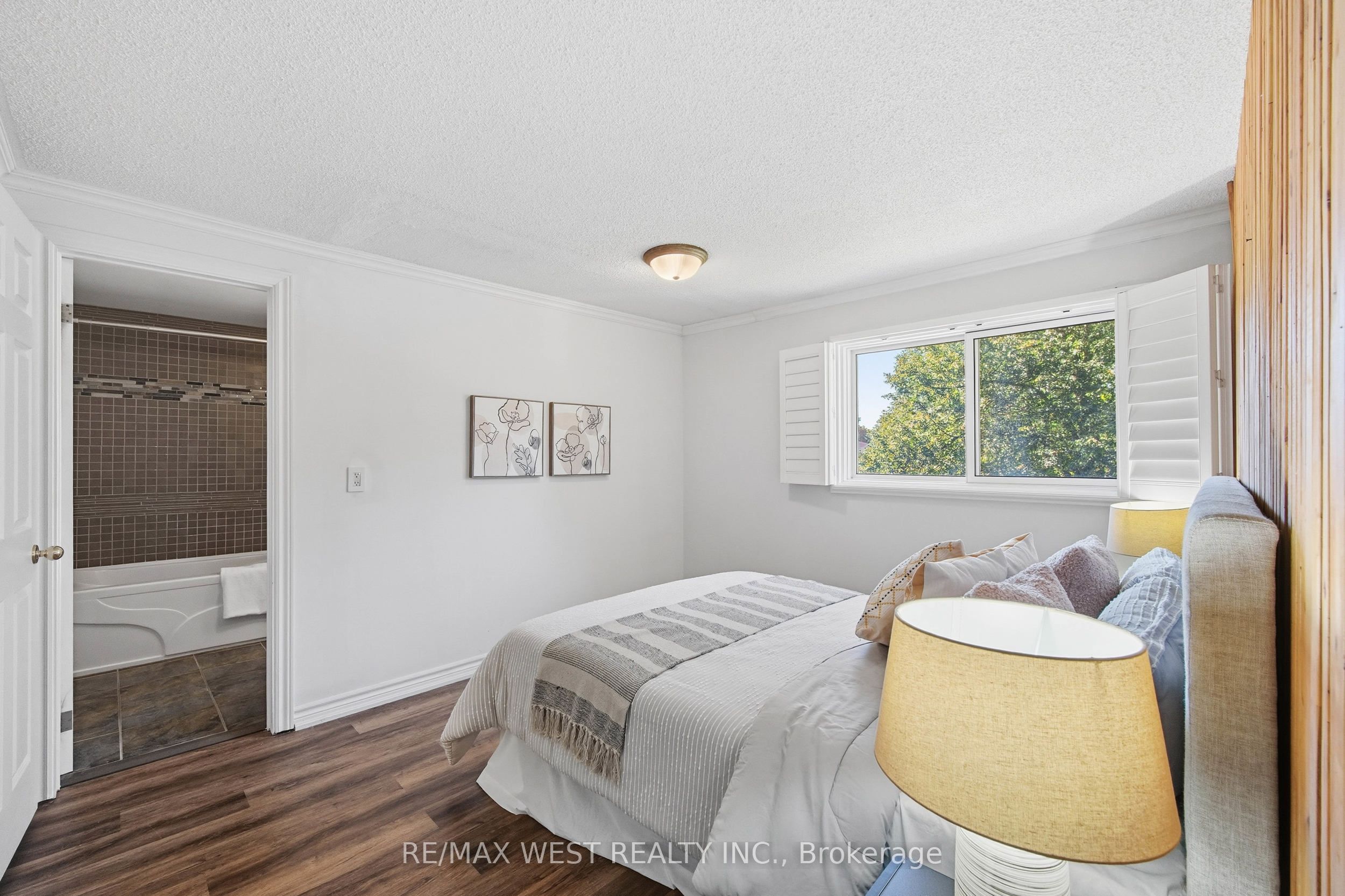 441 Paddington Crescent Property Photo 21