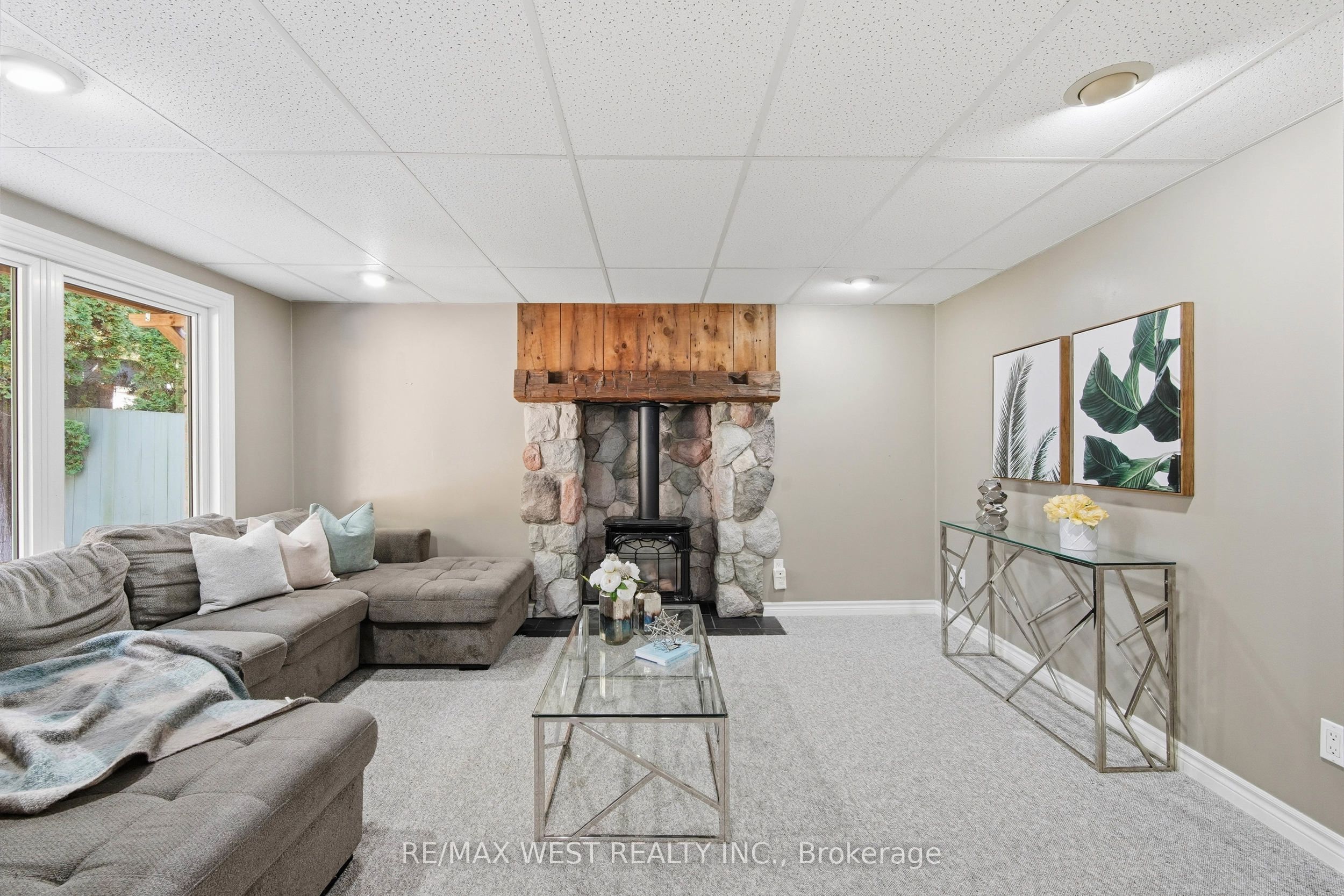 441 Paddington Crescent Property Photo 29