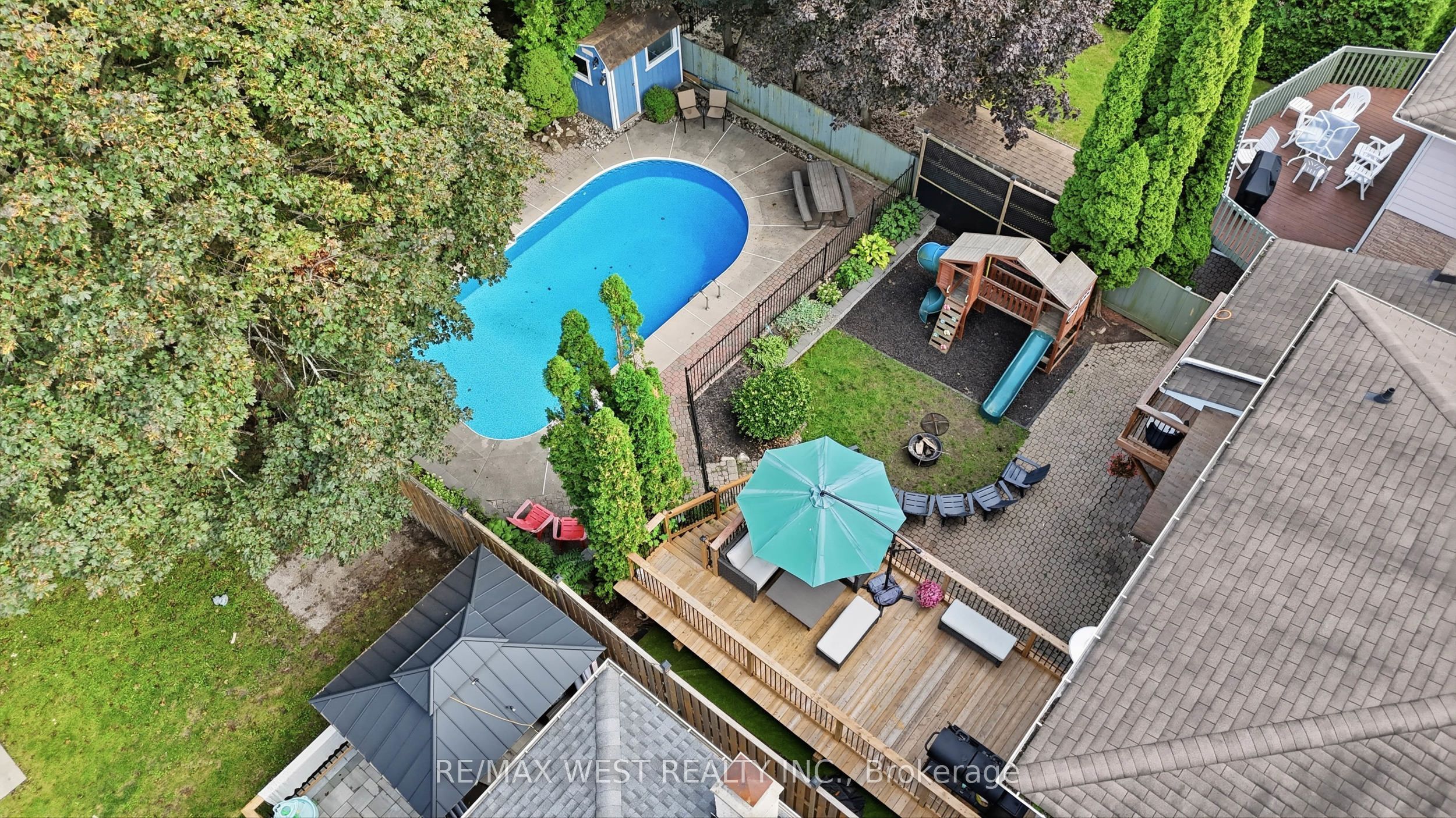 441 Paddington Crescent Property Photo 36
